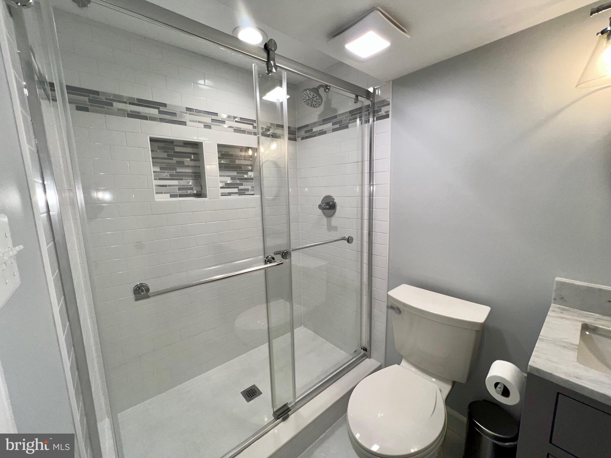 SEMINARY RIDGE - Residential Lease