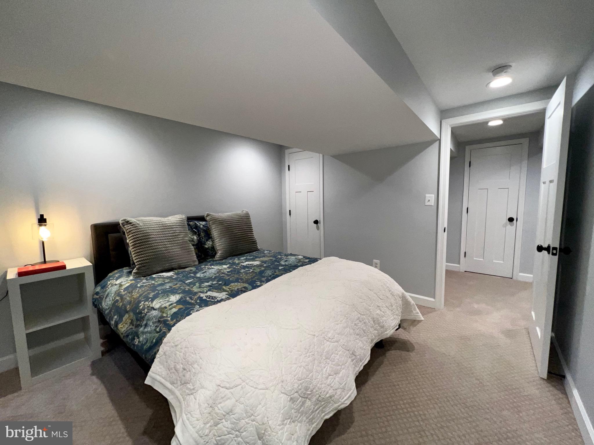 SEMINARY RIDGE - Residential Lease