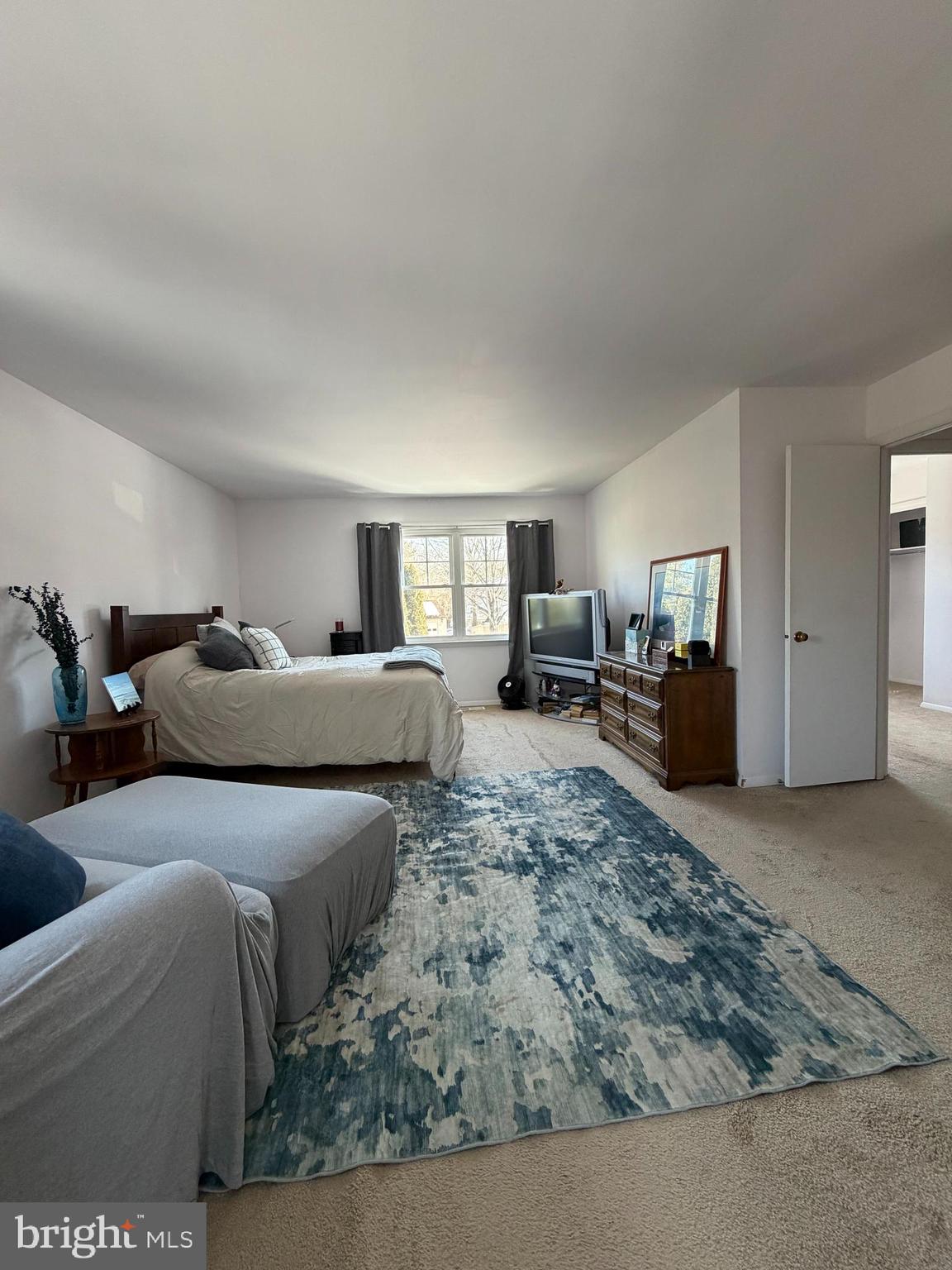 FLOWER HILL - Residential