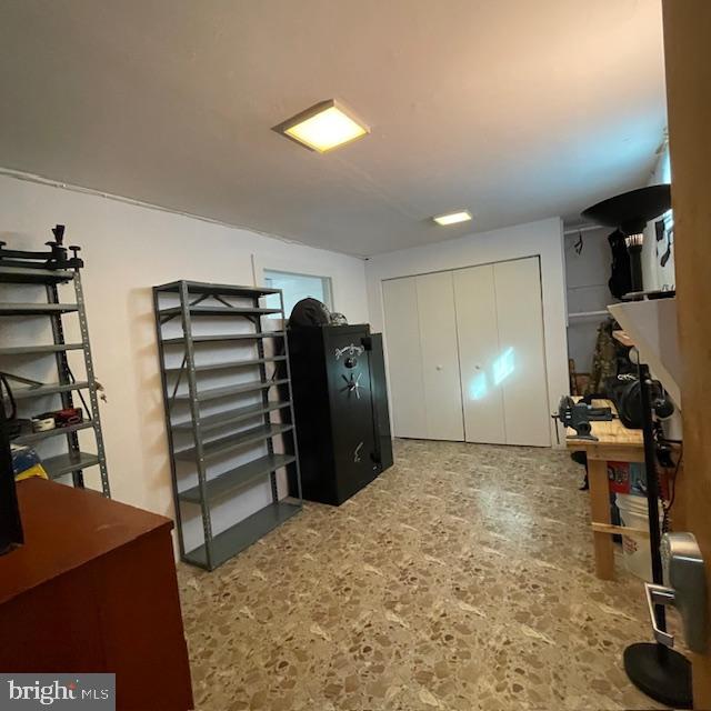 FLOWER HILL - Residential