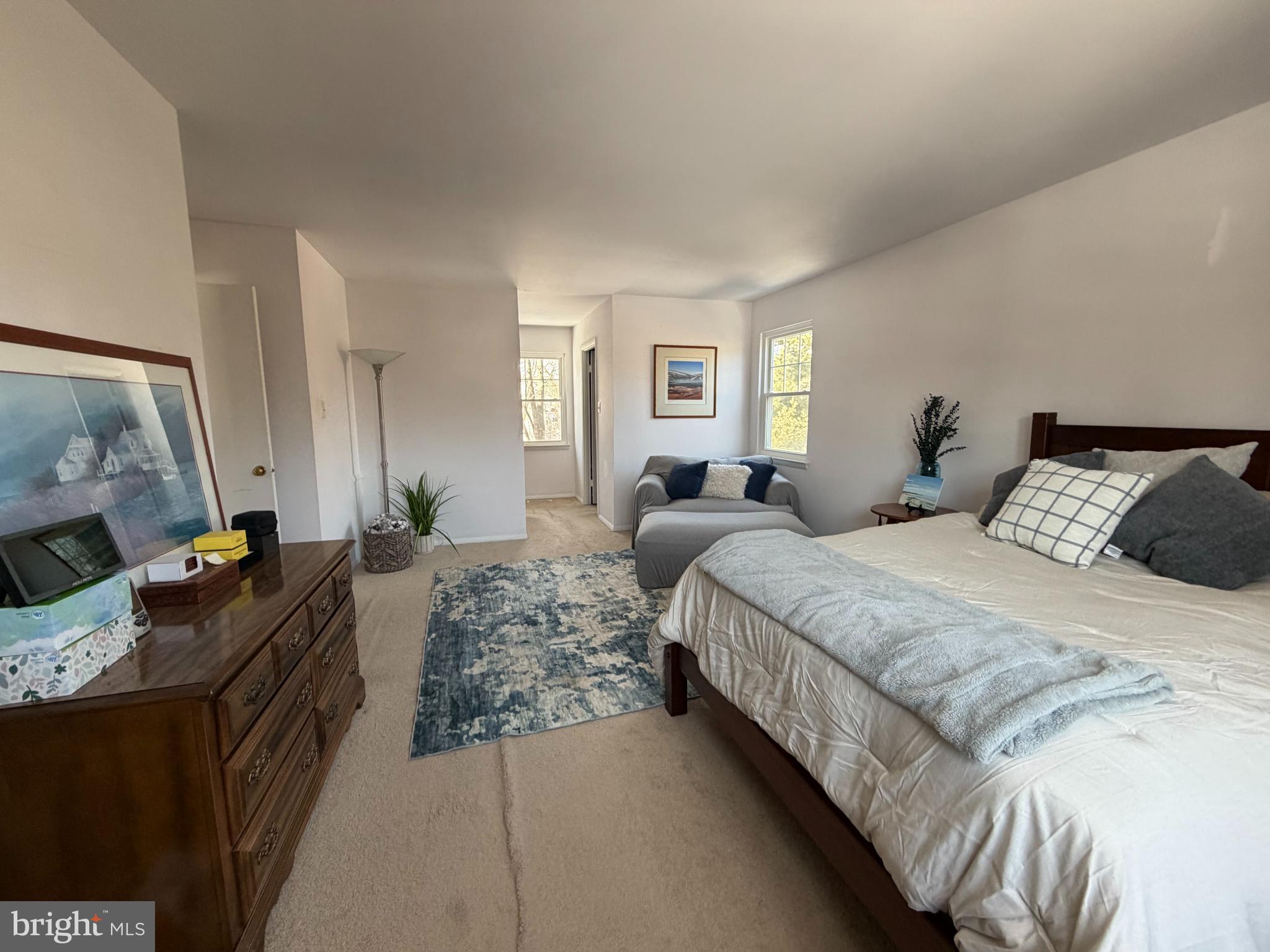 FLOWER HILL - Residential