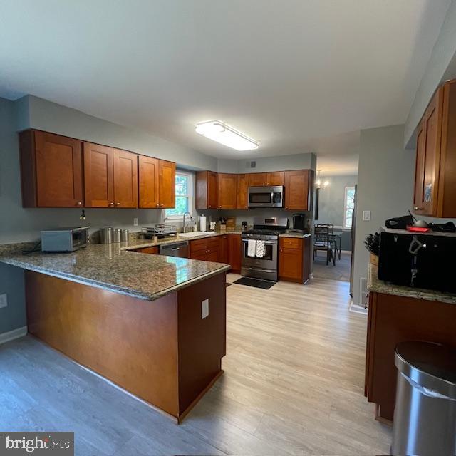 FLOWER HILL - Residential