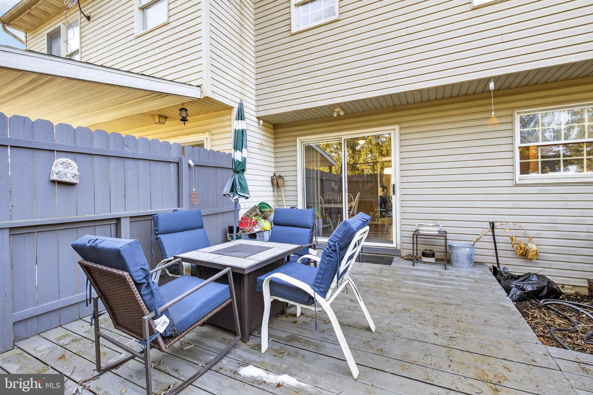 CHARLESTOWN MANOR - Residential