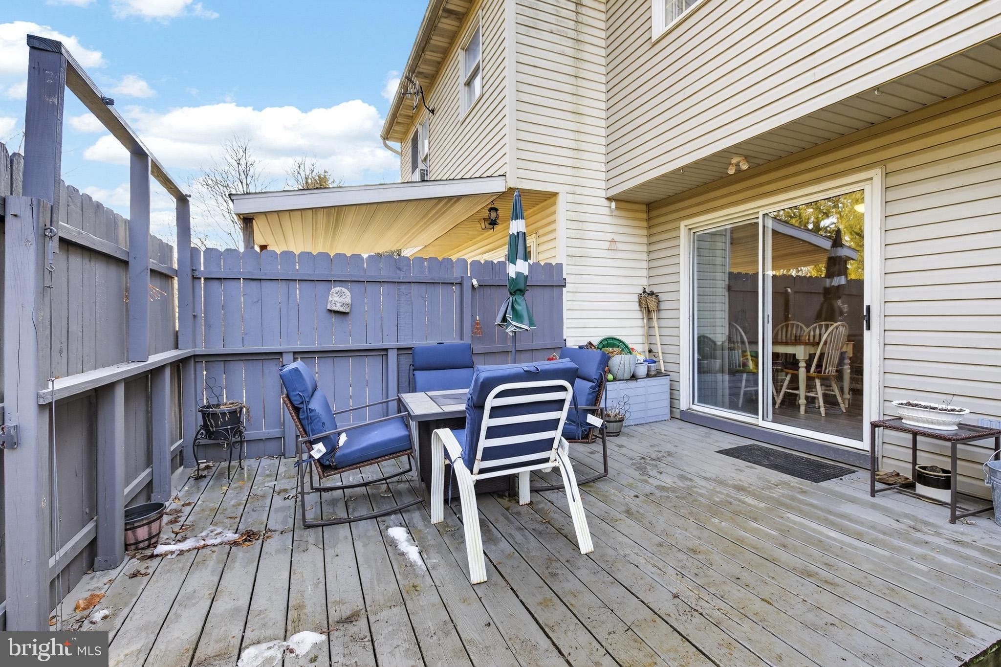 CHARLESTOWN MANOR - Residential