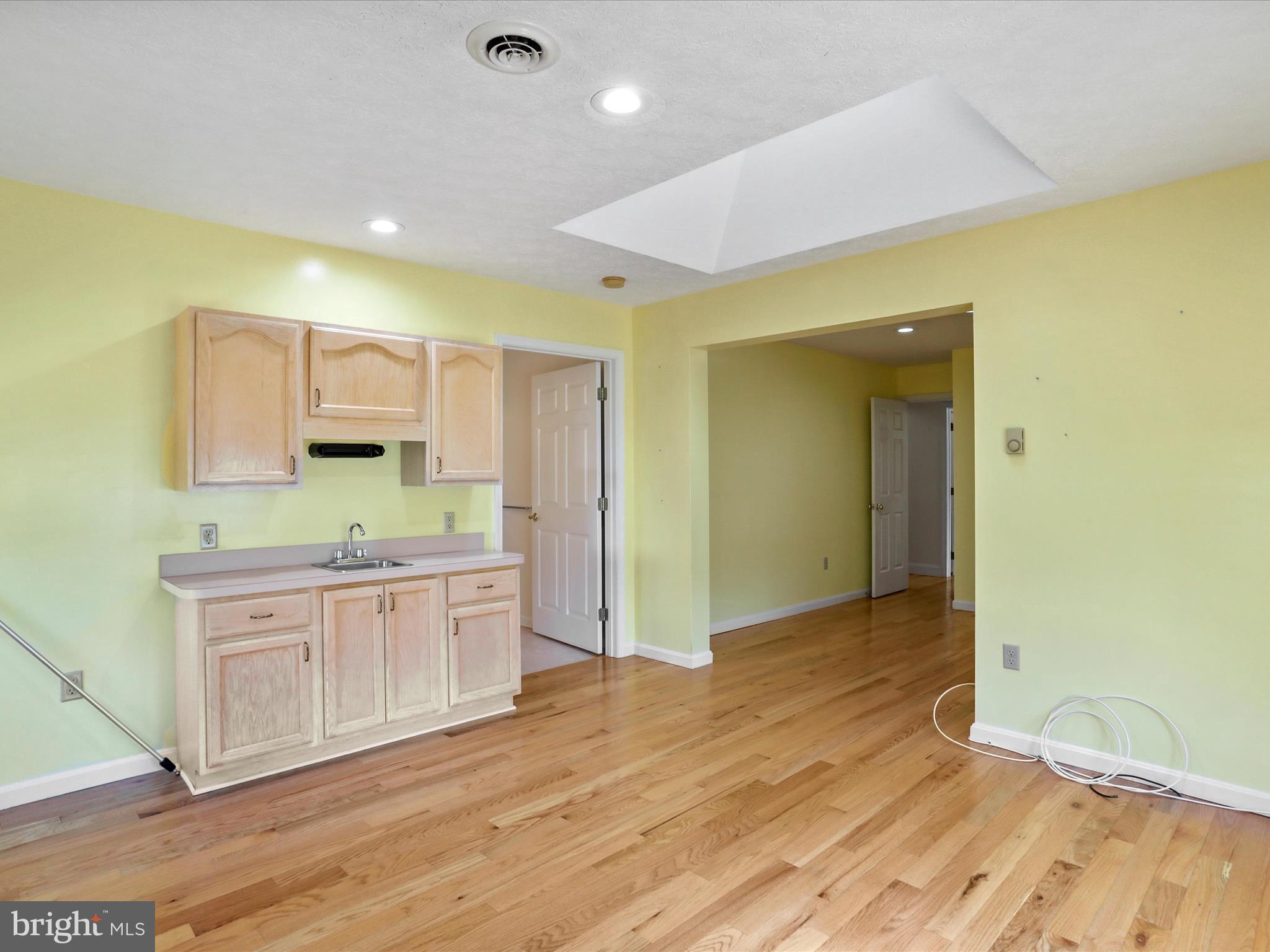 MOUNTAIN BROOK ESTATES - Residential