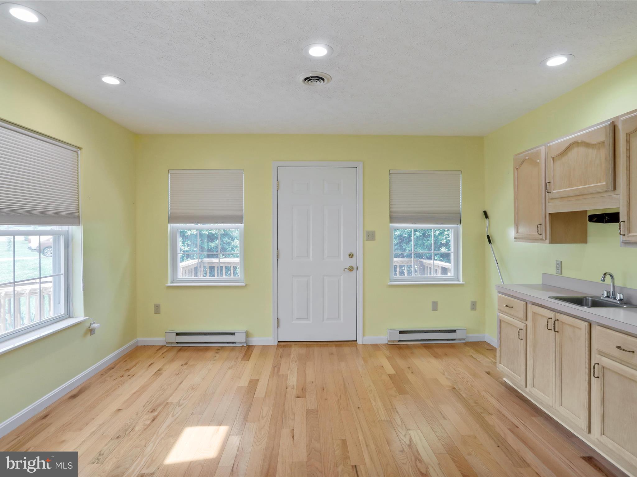 MOUNTAIN BROOK ESTATES - Residential