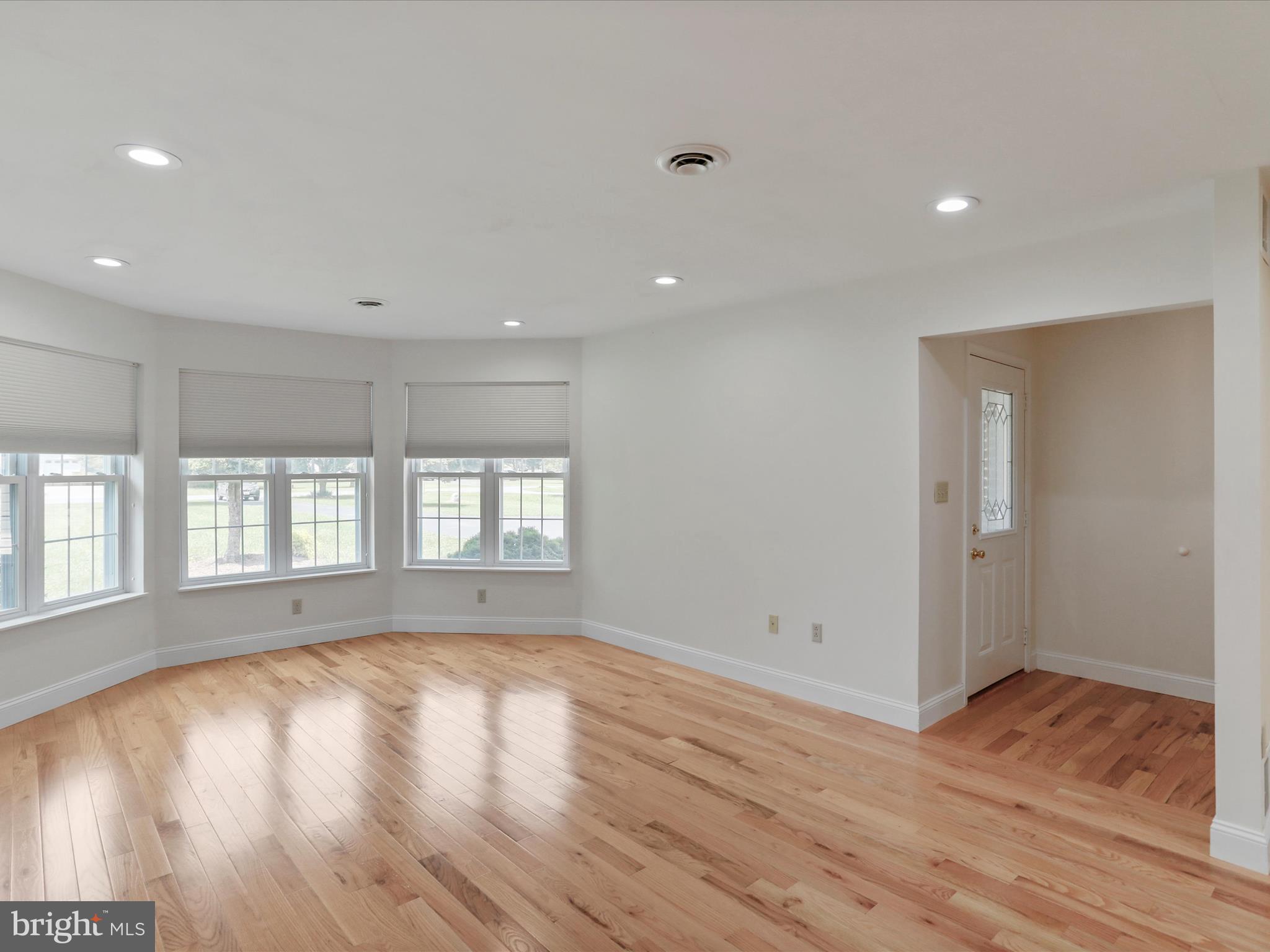 MOUNTAIN BROOK ESTATES - Residential