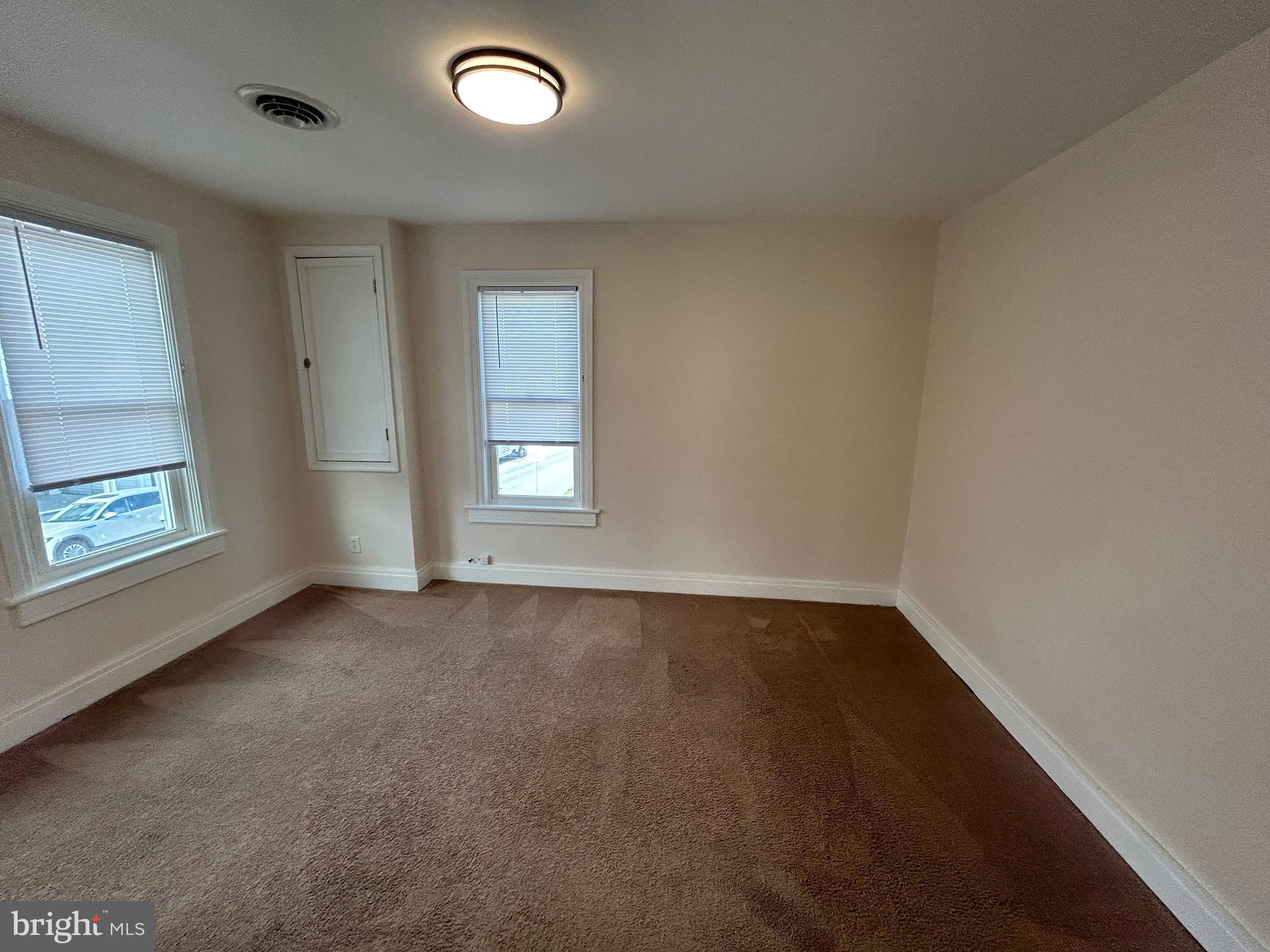 RESIDENTIAL - Residential Lease