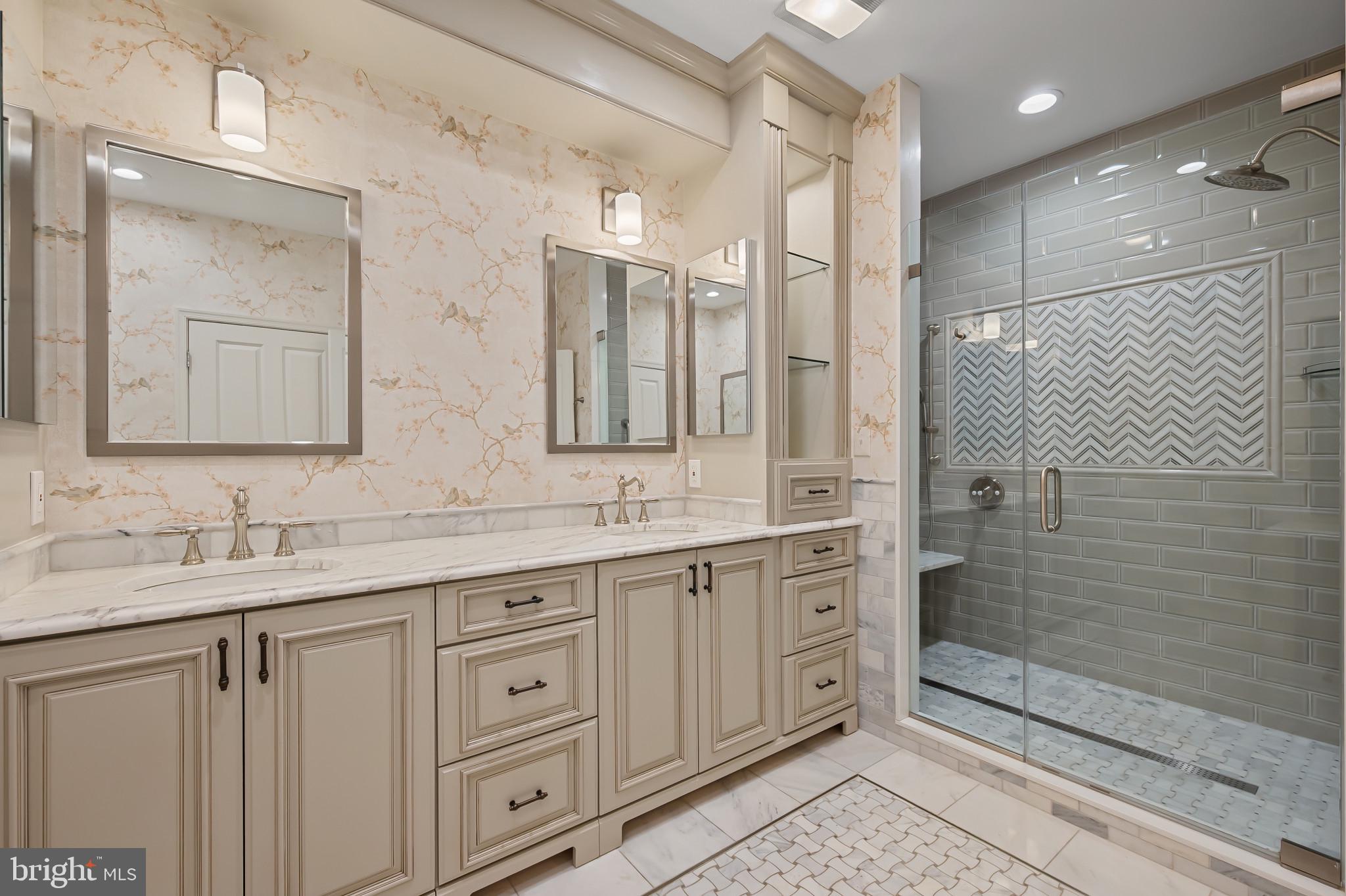 STRATHMORE PARK - Residential