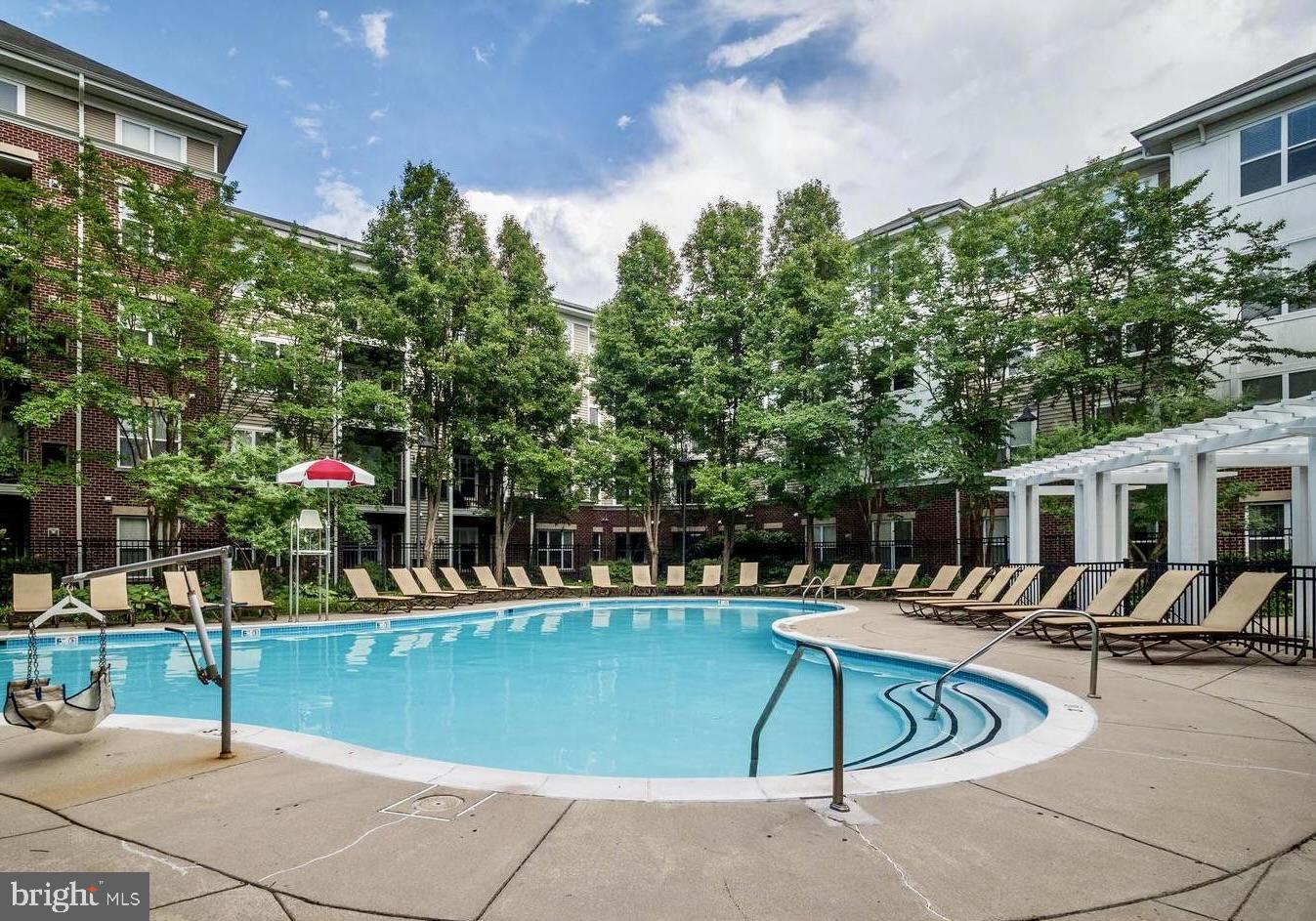 STRATHMORE PARK - Residential