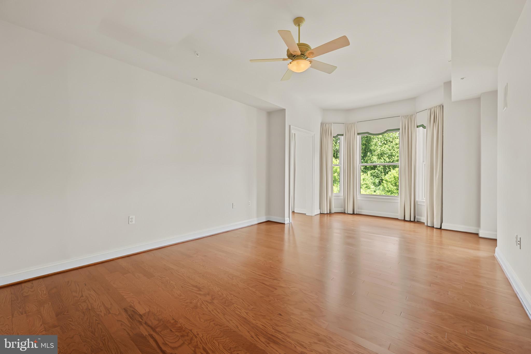 STRATHMORE PARK - Residential