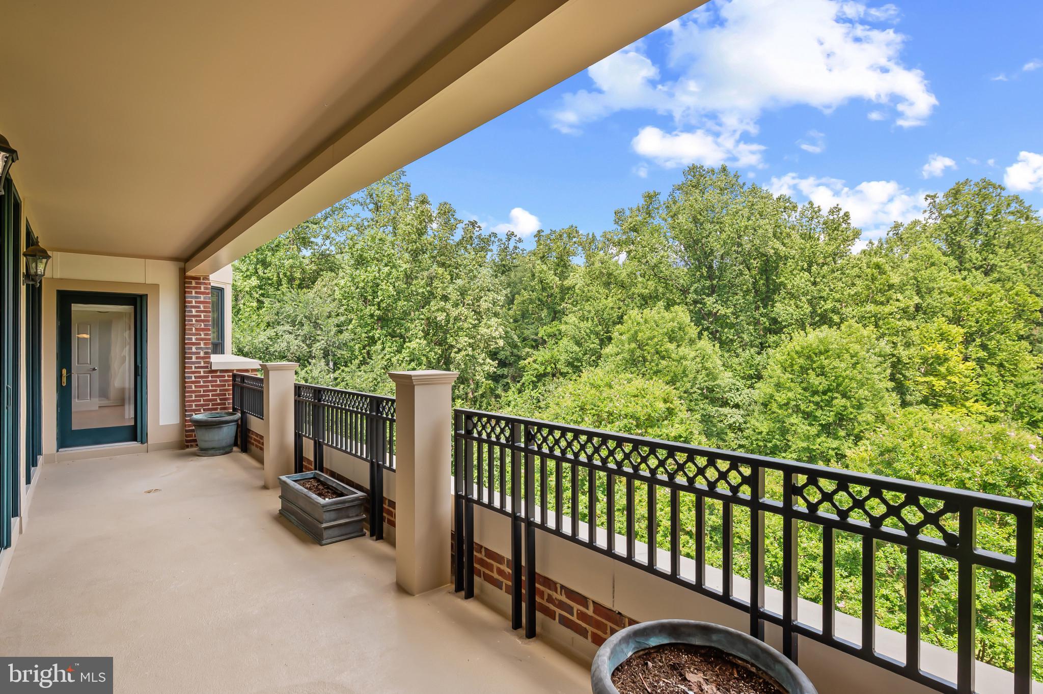 STRATHMORE PARK - Residential