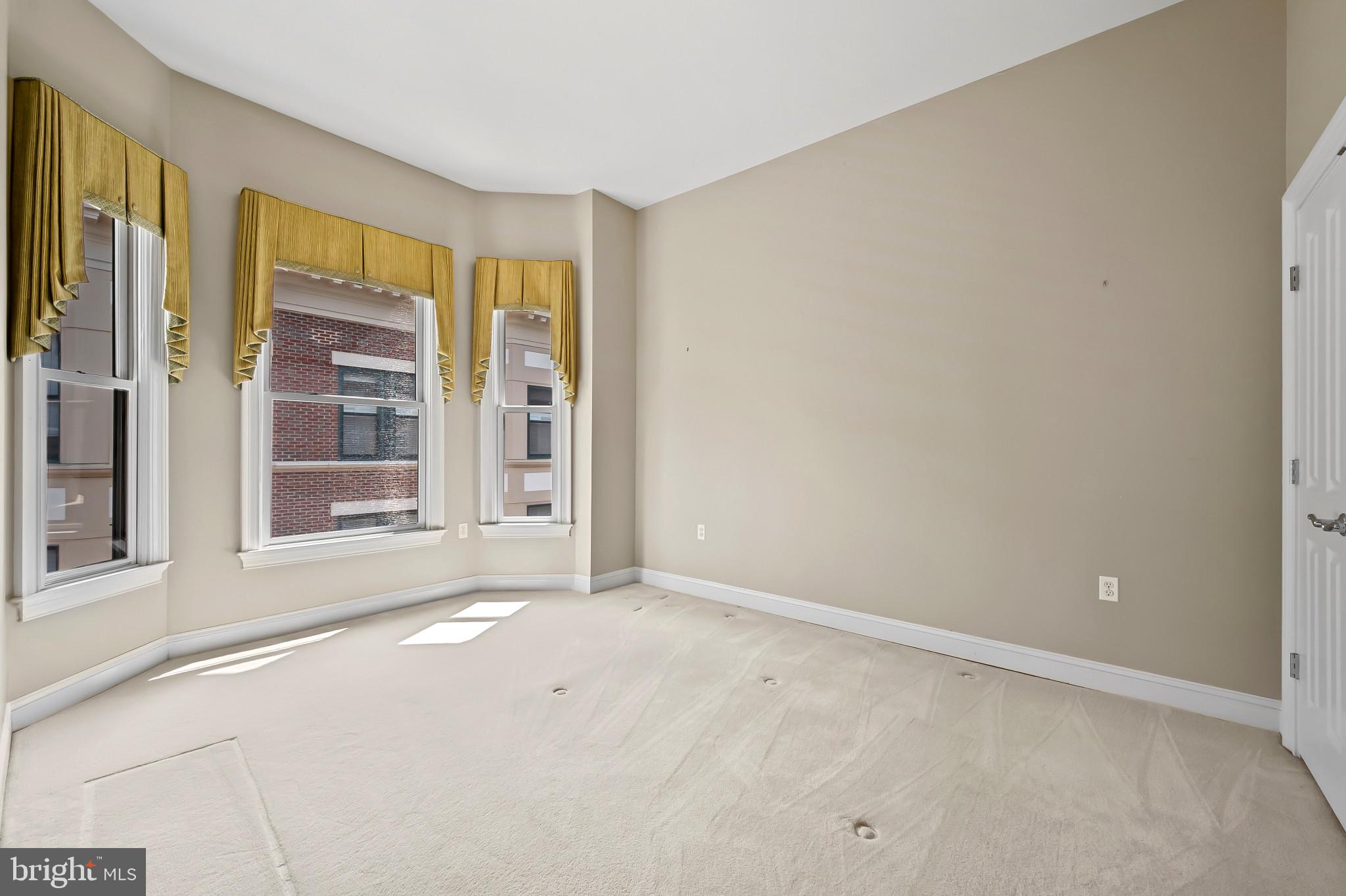 STRATHMORE PARK - Residential