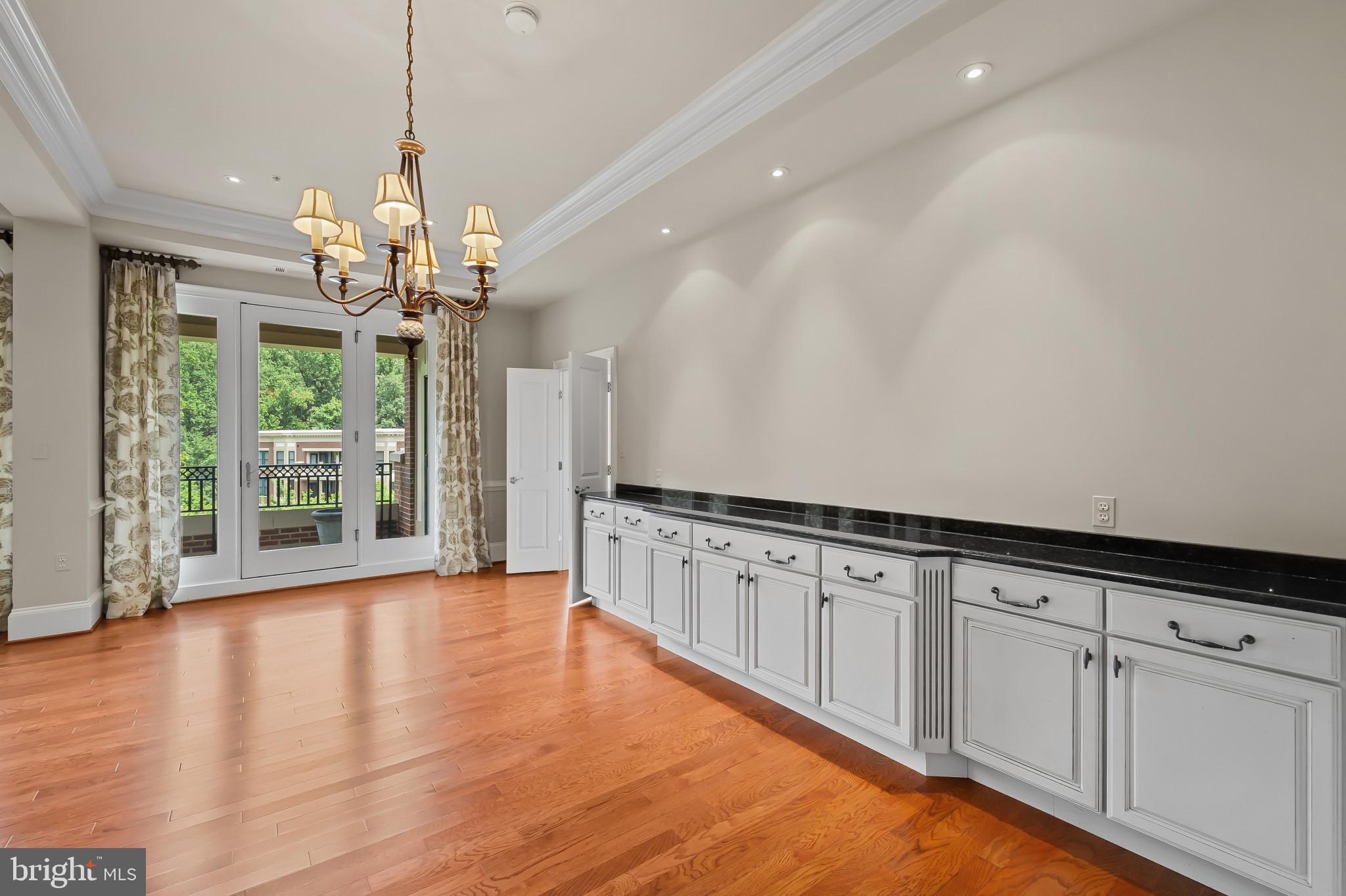 STRATHMORE PARK - Residential