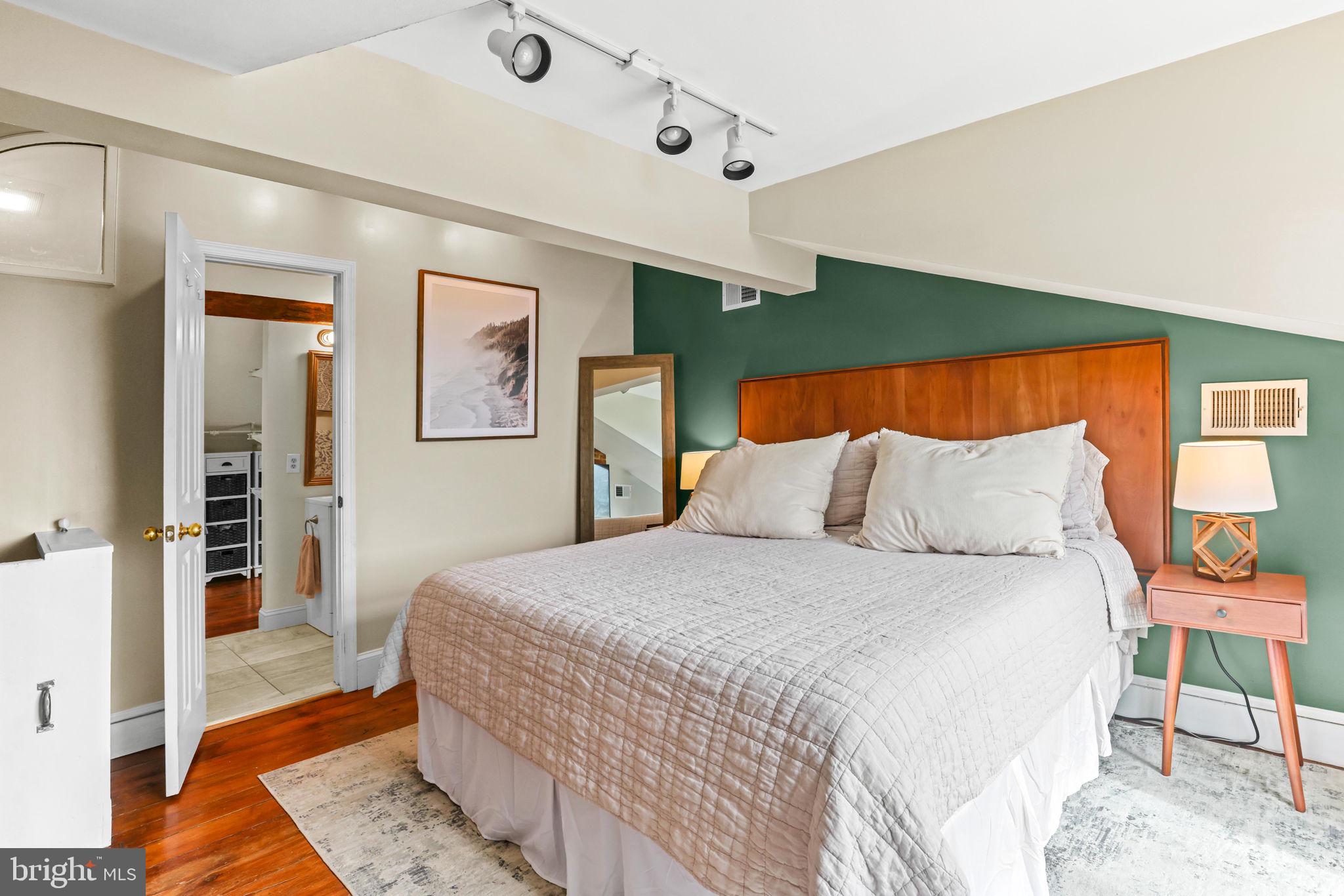 FELLS POINT HISTORIC DISTRICT - Residential