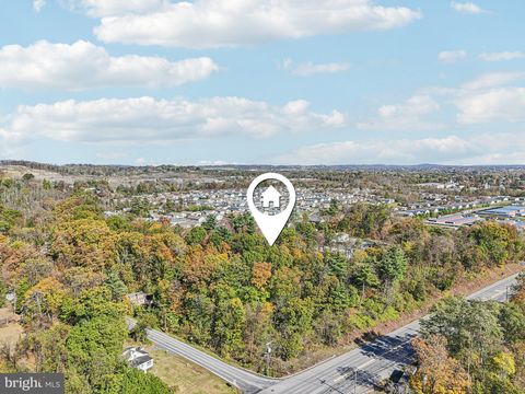 0 W RTE 422 DOUGLASSVILLE PA 19518