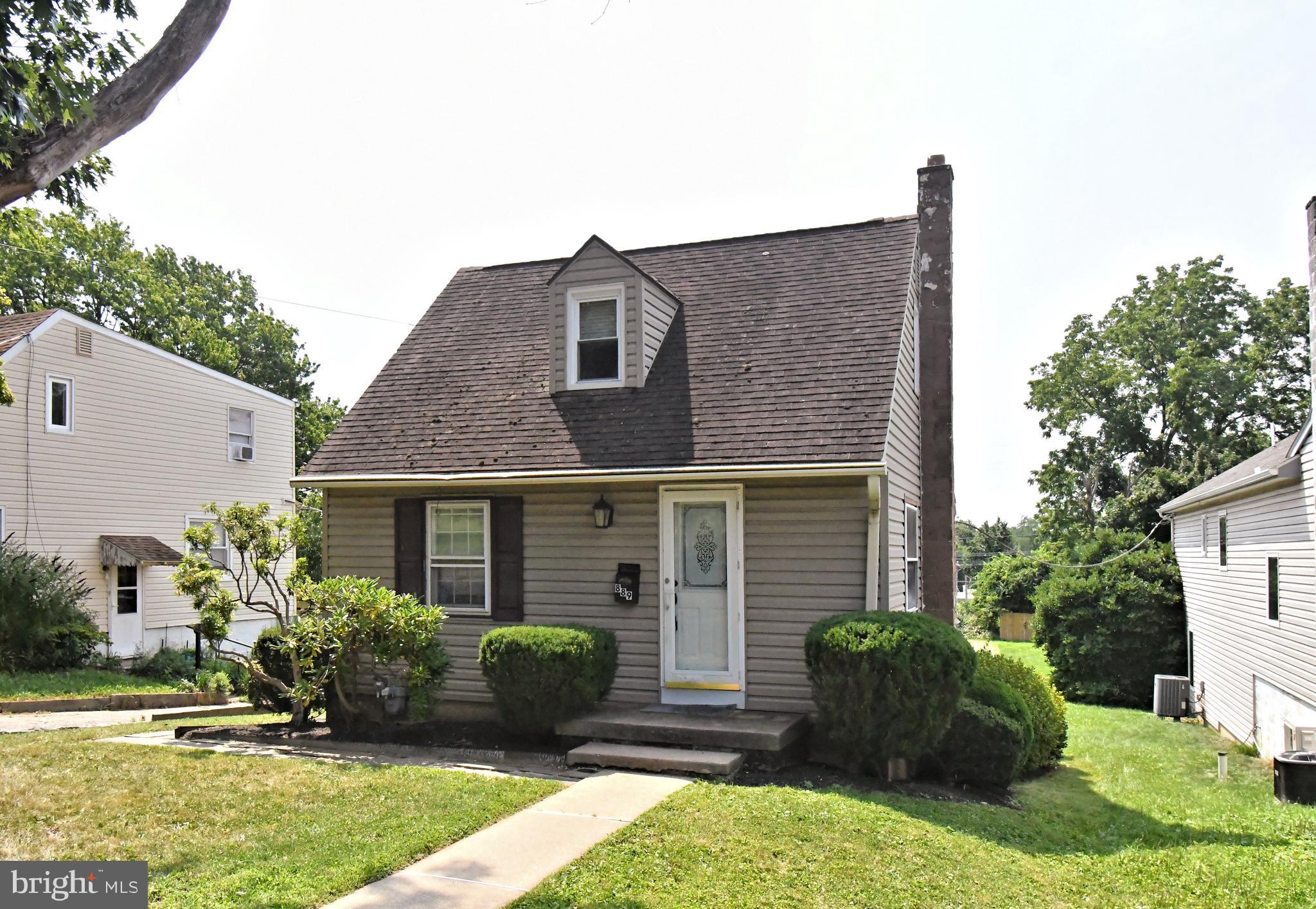 889 OLD LANCASTER ROAD