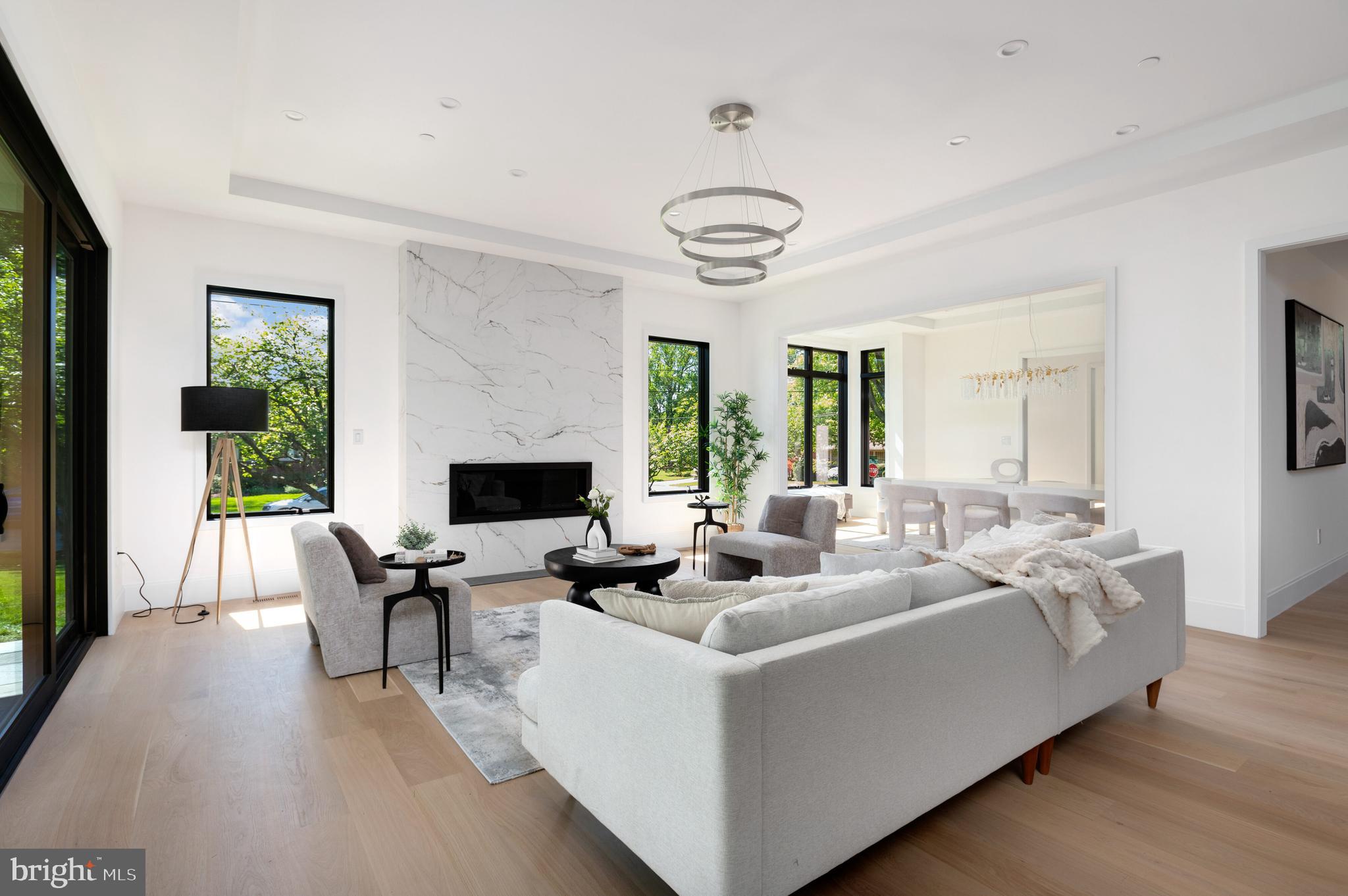 KENWOOD PARK - Residential