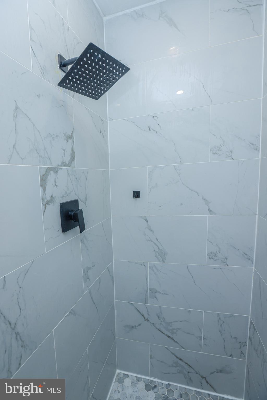 KIMBERLY MEADOWS - Residential