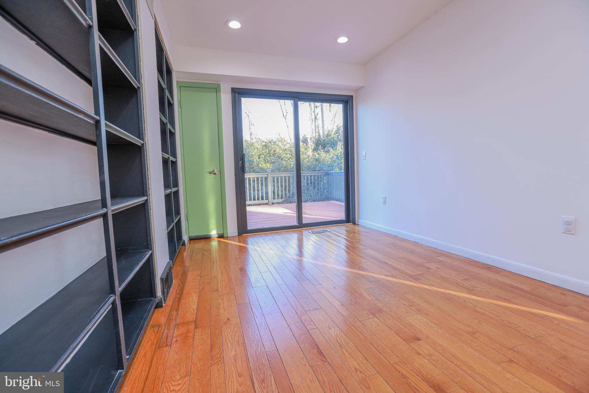 KIMBERLY MEADOWS - Residential