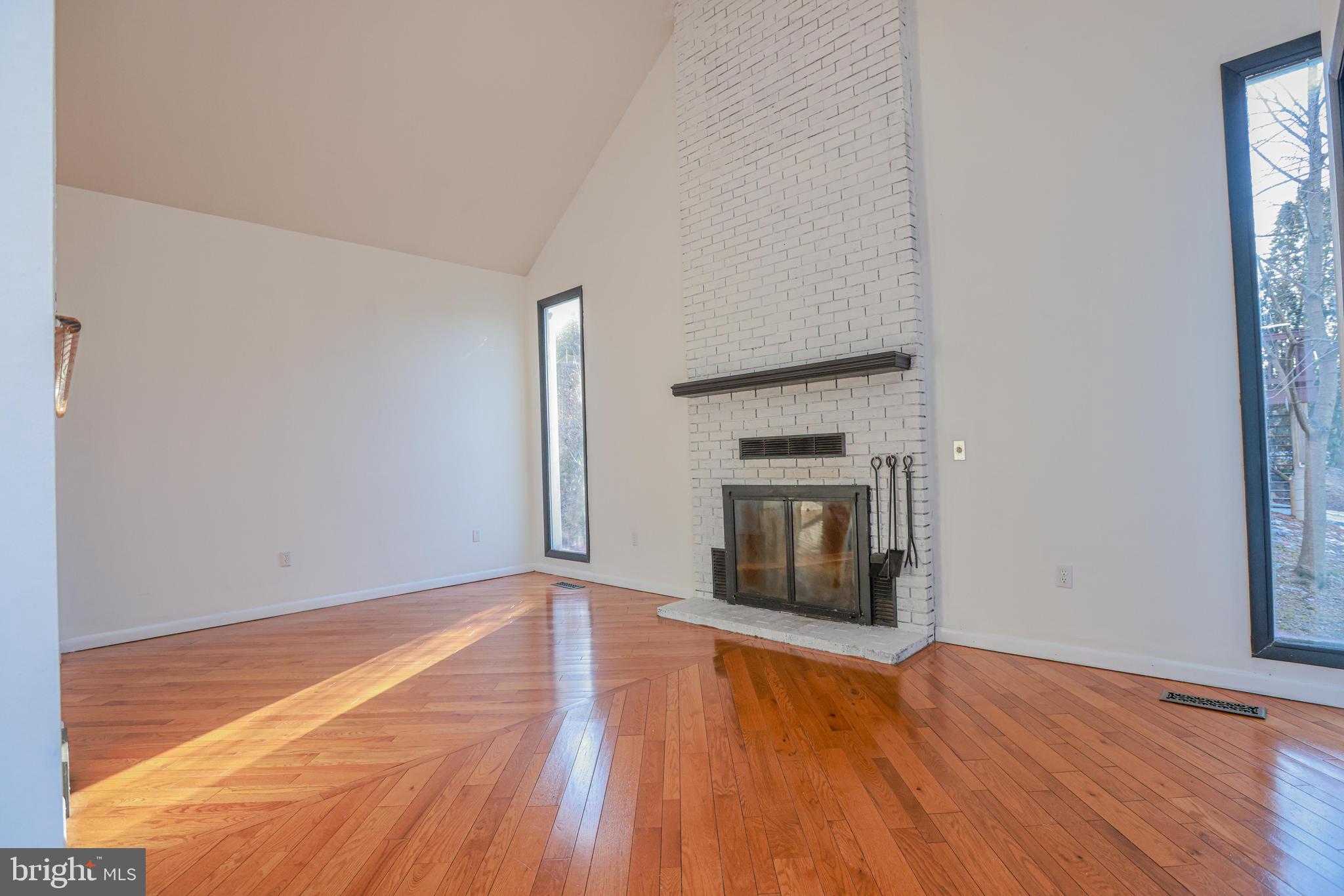 KIMBERLY MEADOWS - Residential