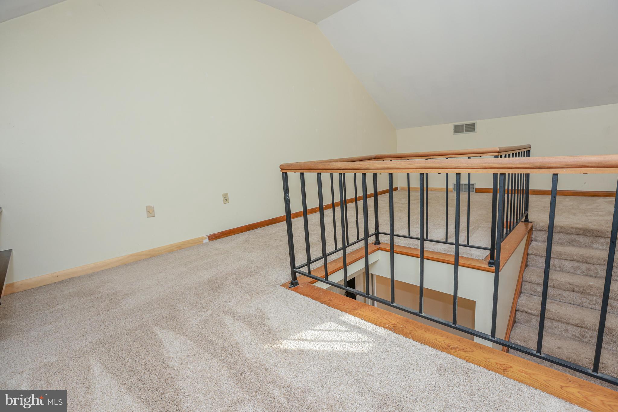 KIMBERLY MEADOWS - Residential