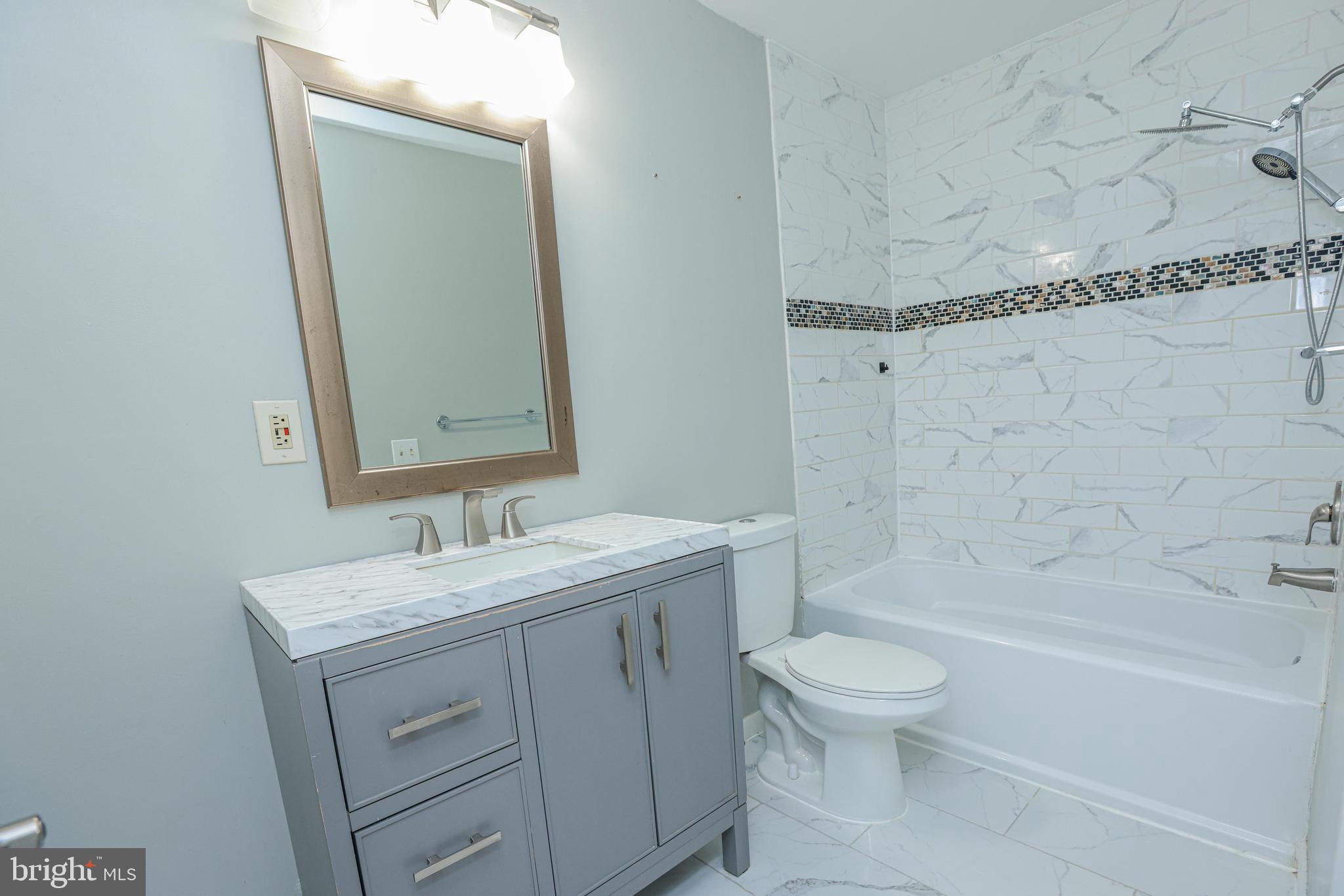 KIMBERLY MEADOWS - Residential