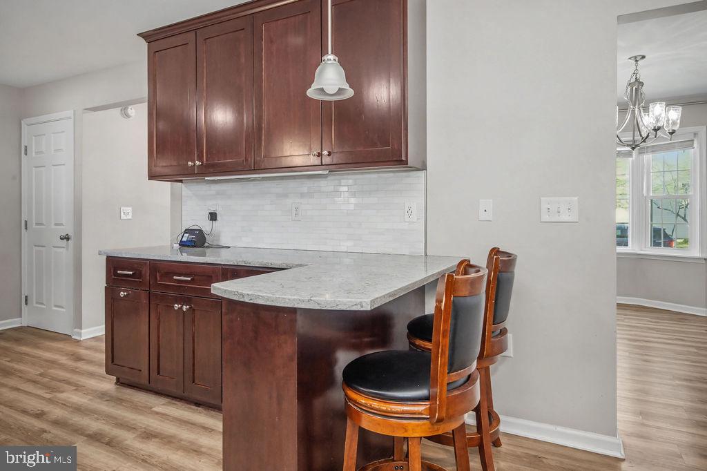 EAGLE GLEN - Residential