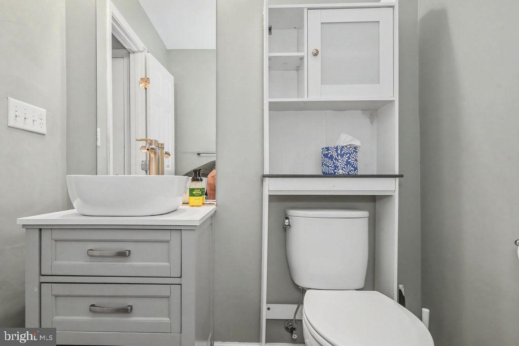 EAGLE GLEN - Residential