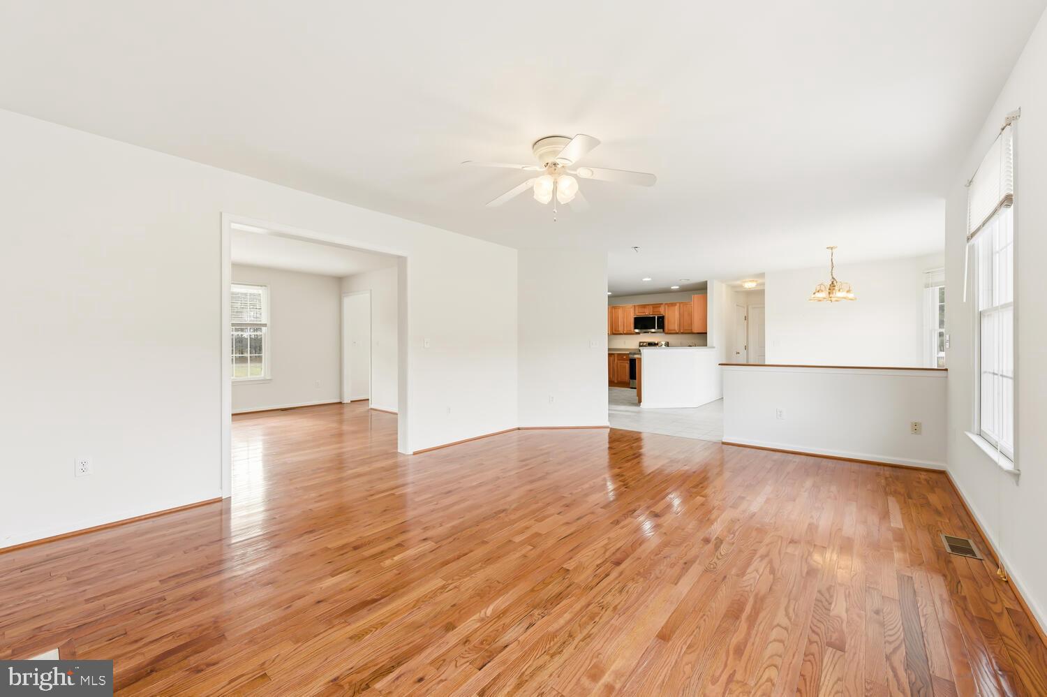 MAPLE HILL - Residential