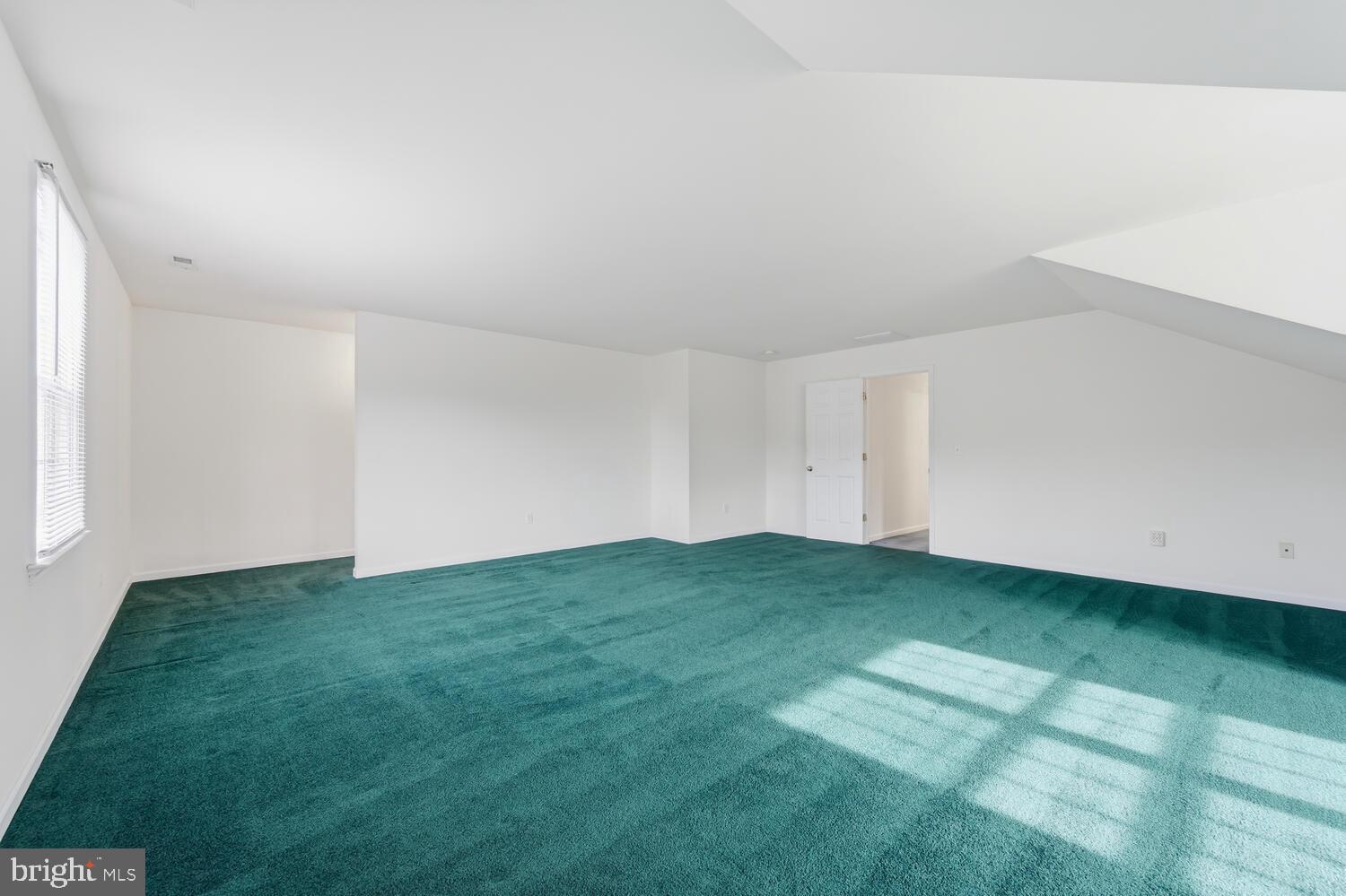 MAPLE HILL - Residential