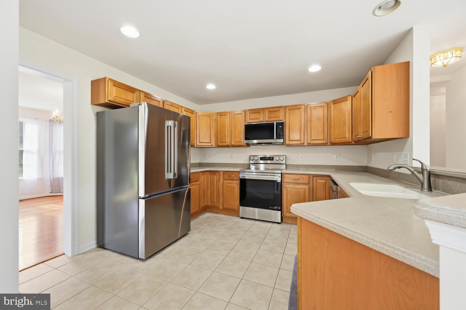 MAPLE HILL - Residential