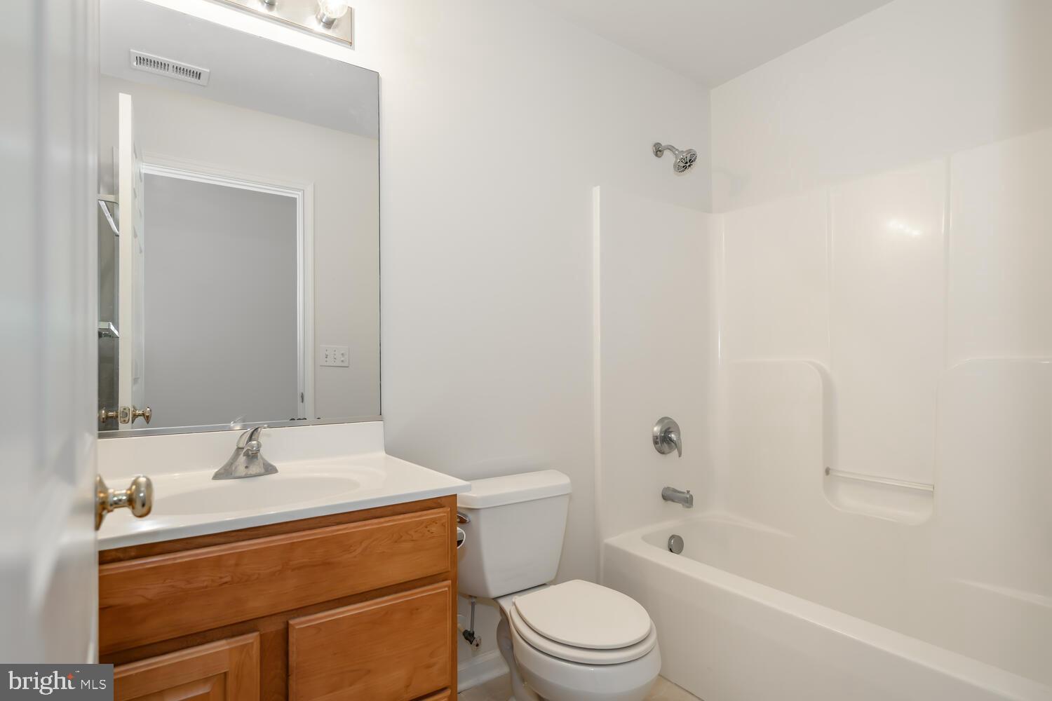 MAPLE HILL - Residential