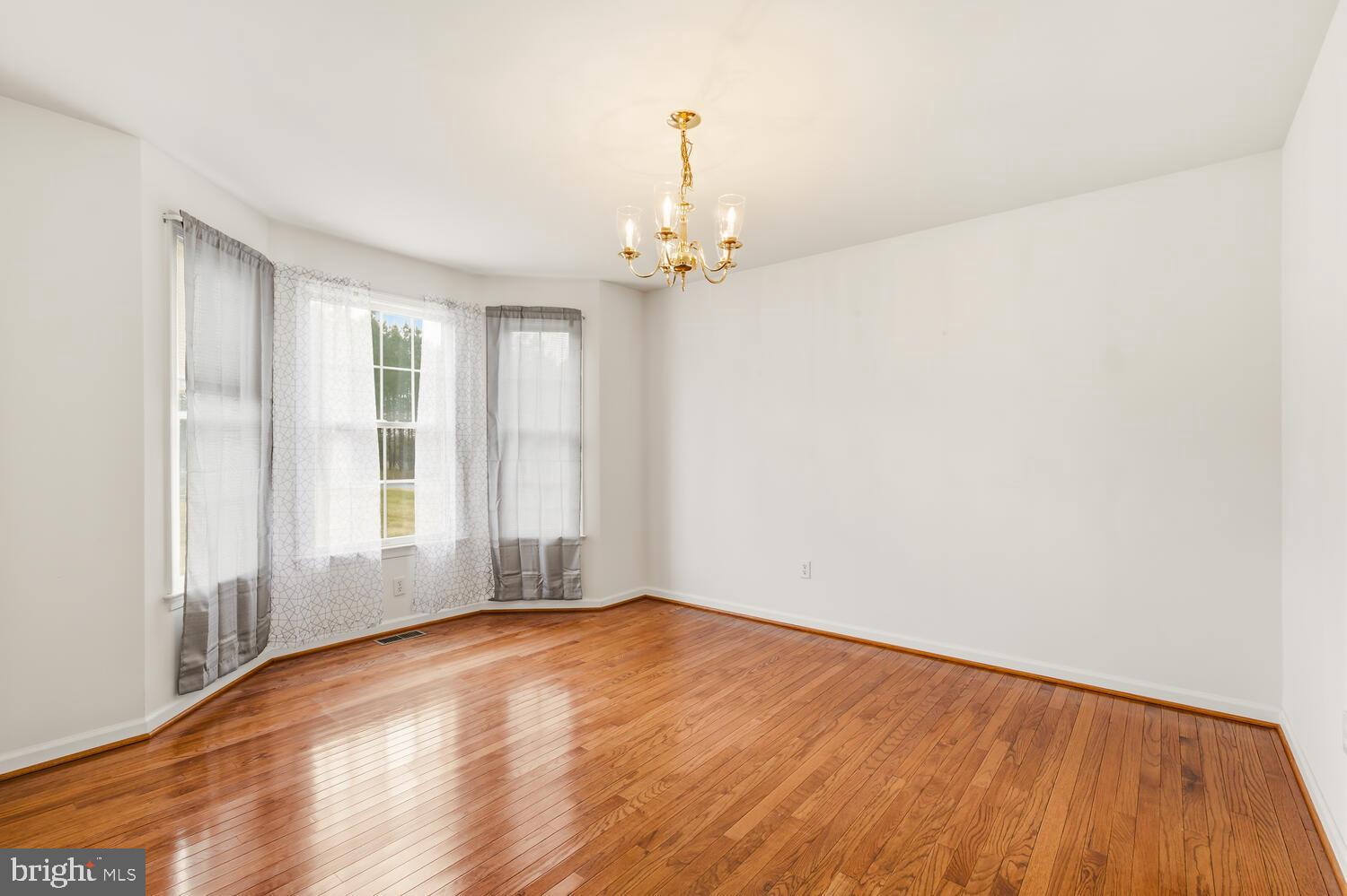 MAPLE HILL - Residential