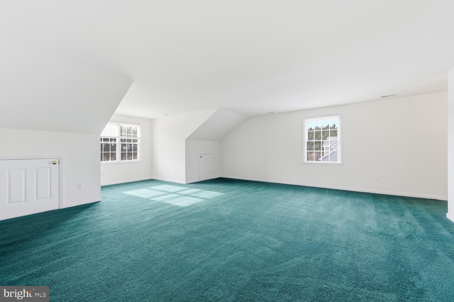 MAPLE HILL - Residential