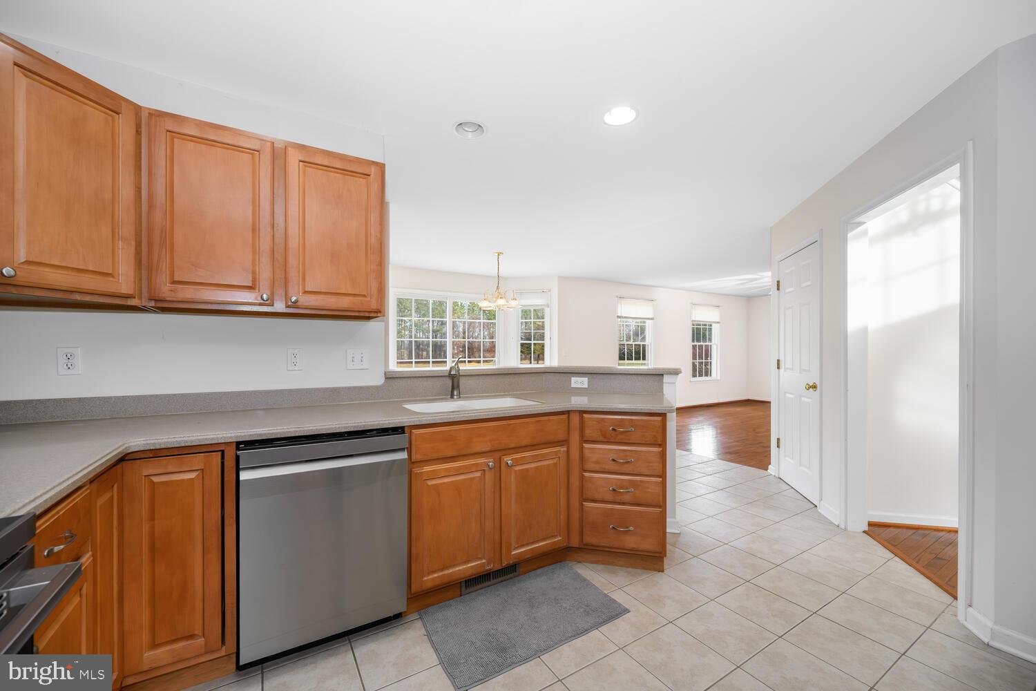 MAPLE HILL - Residential