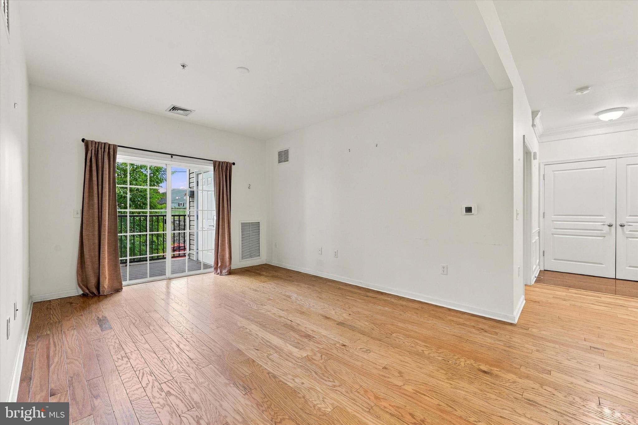 423 CREEKSIDE DRIVE 423