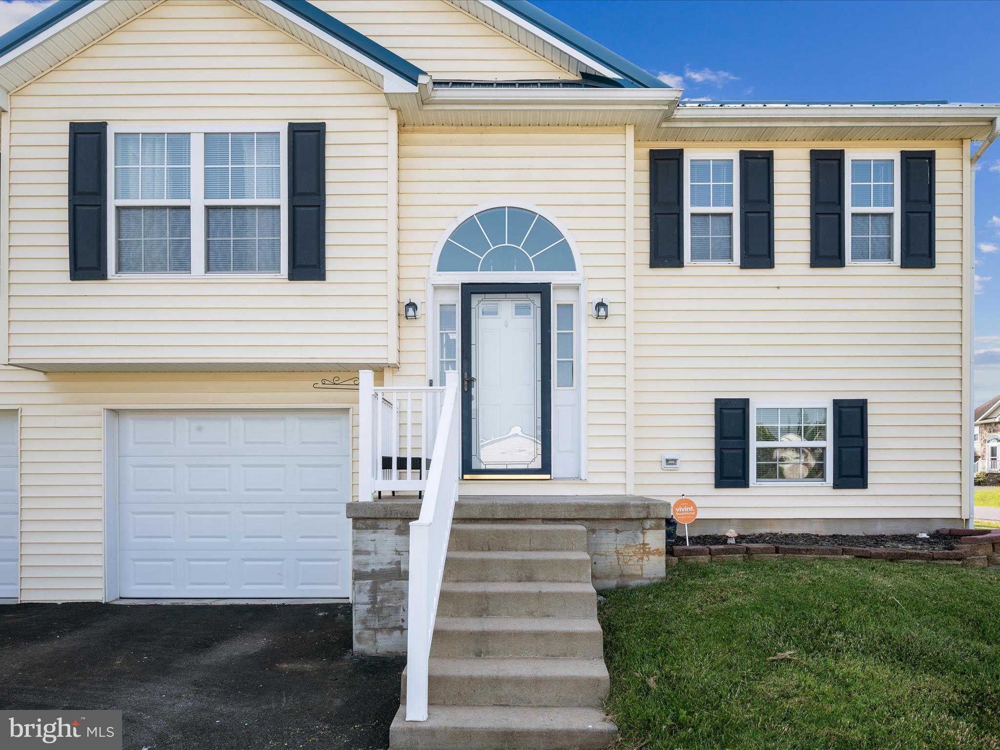 RIDGEFIELD - Residential