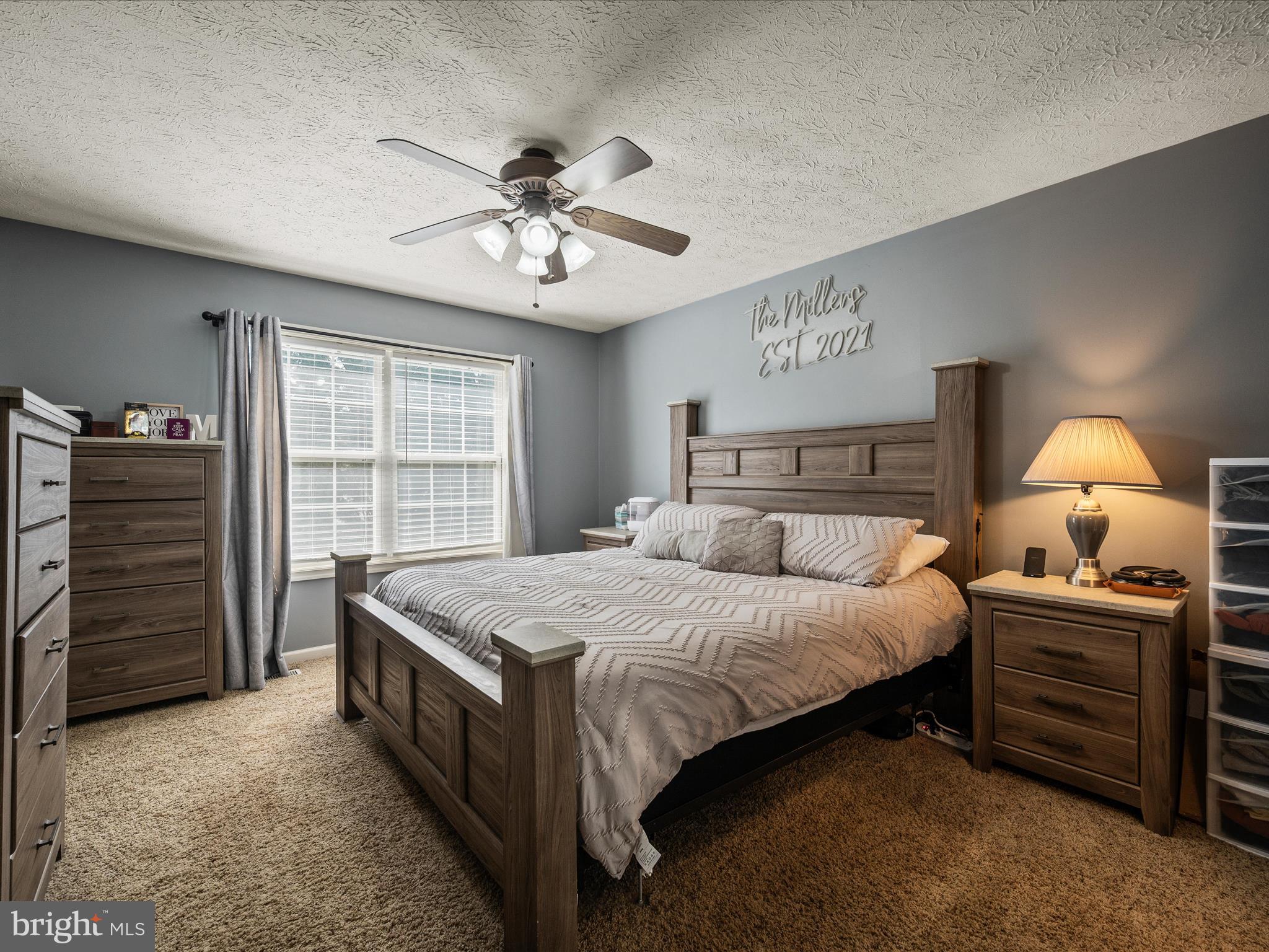 RIDGEFIELD - Residential