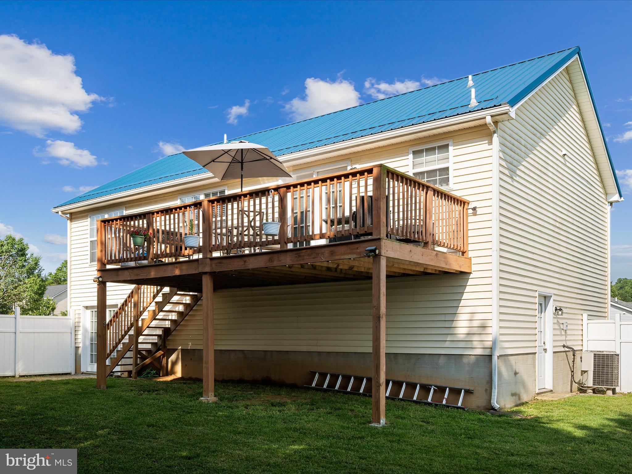 RIDGEFIELD - Residential