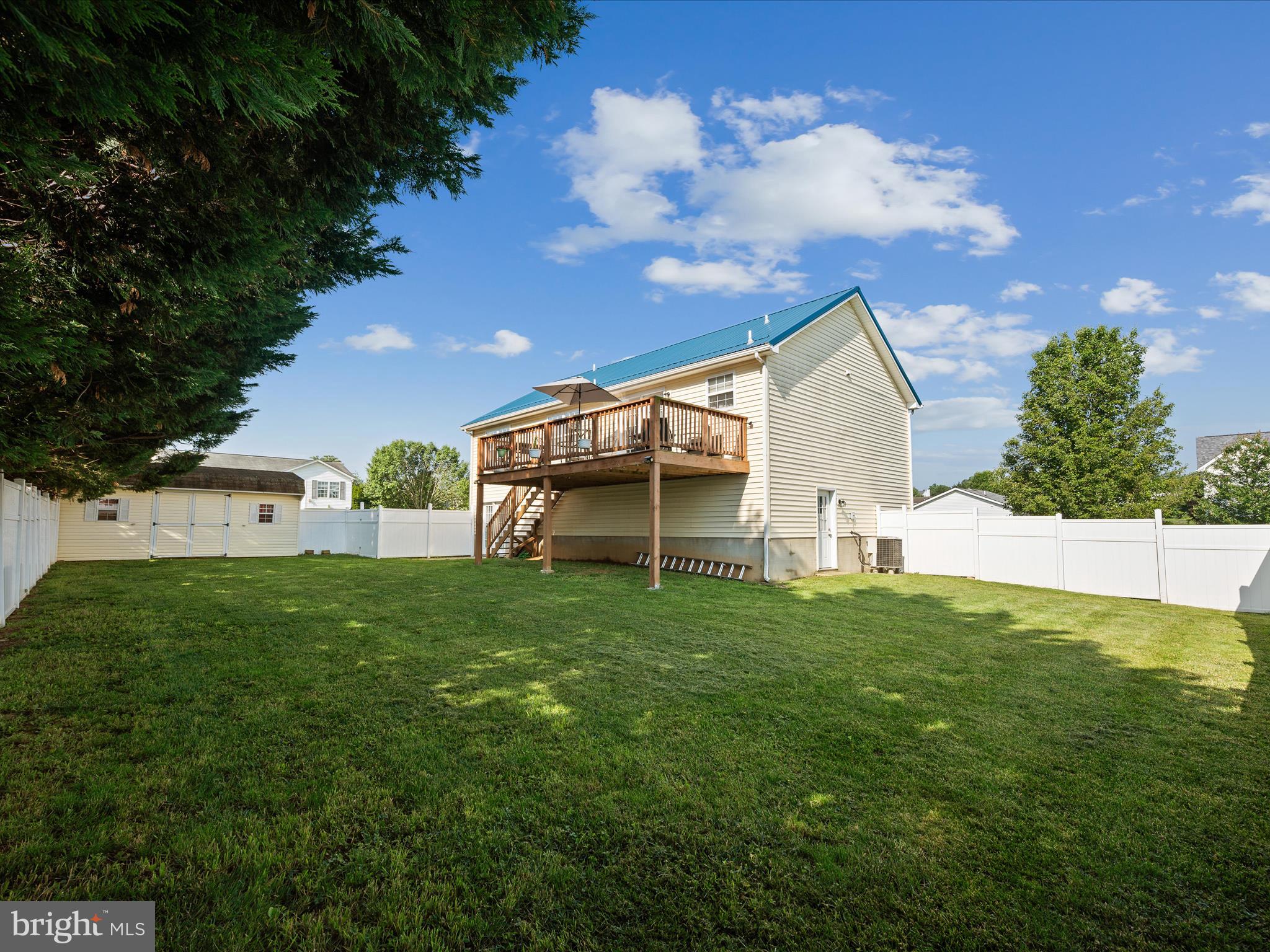 RIDGEFIELD - Residential