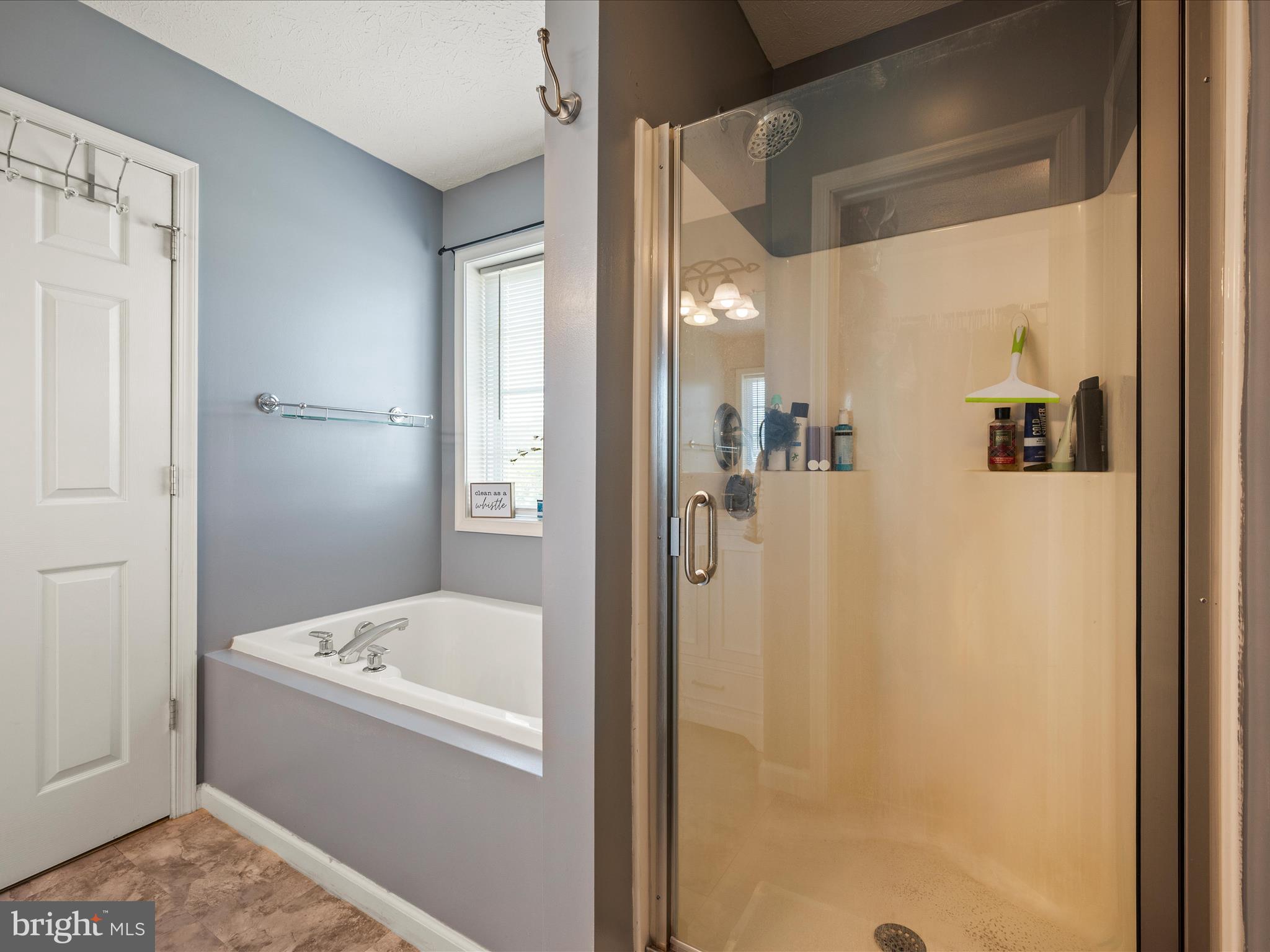 RIDGEFIELD - Residential