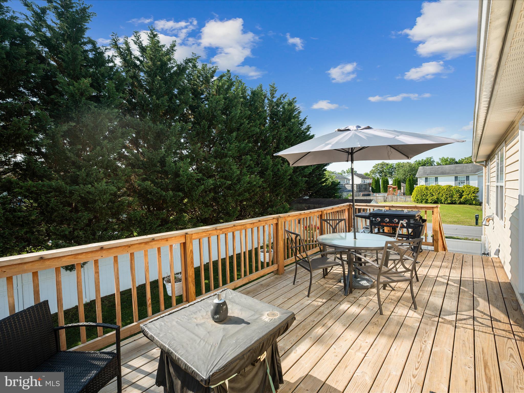 RIDGEFIELD - Residential