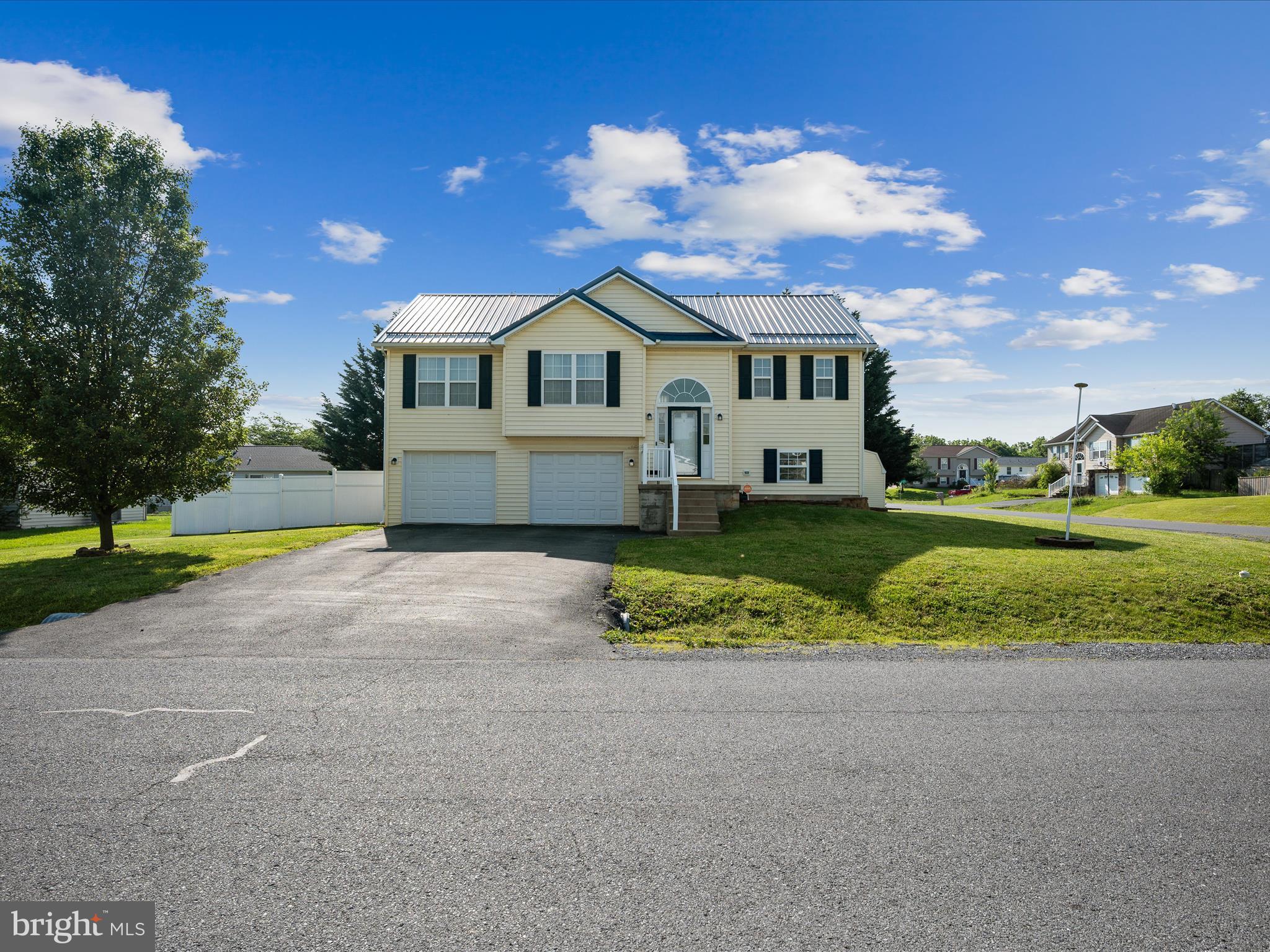 RIDGEFIELD - Residential