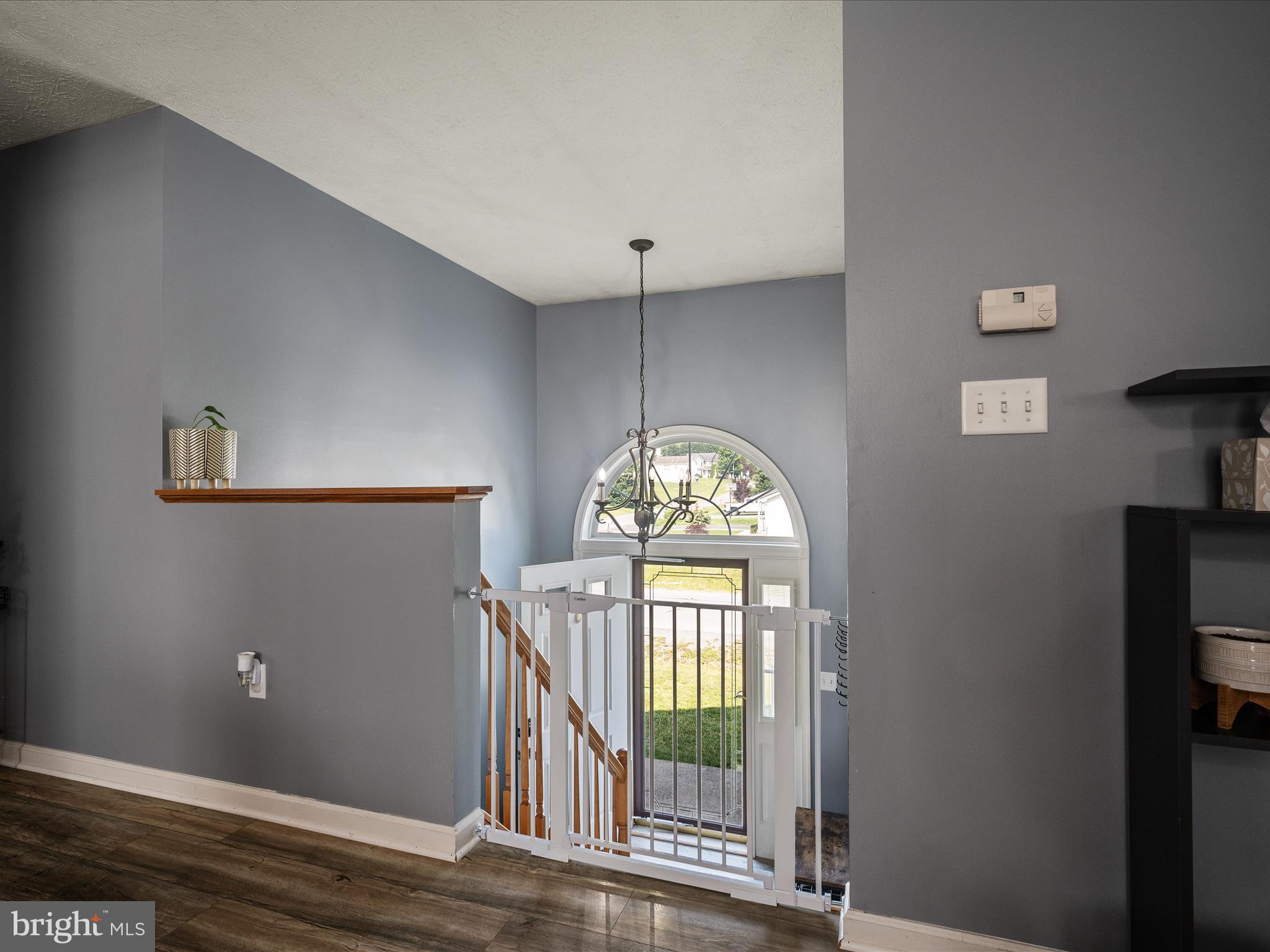 RIDGEFIELD - Residential