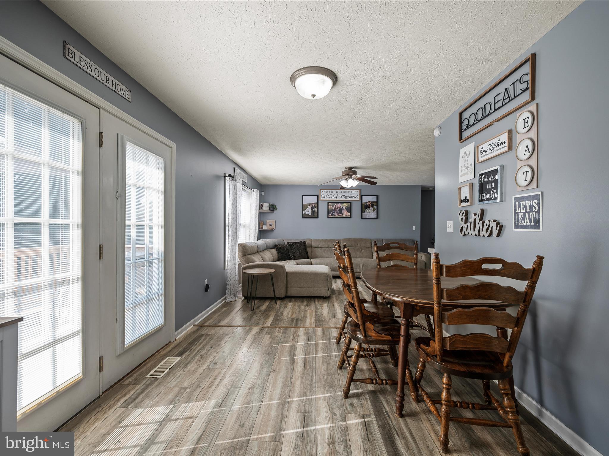 RIDGEFIELD - Residential