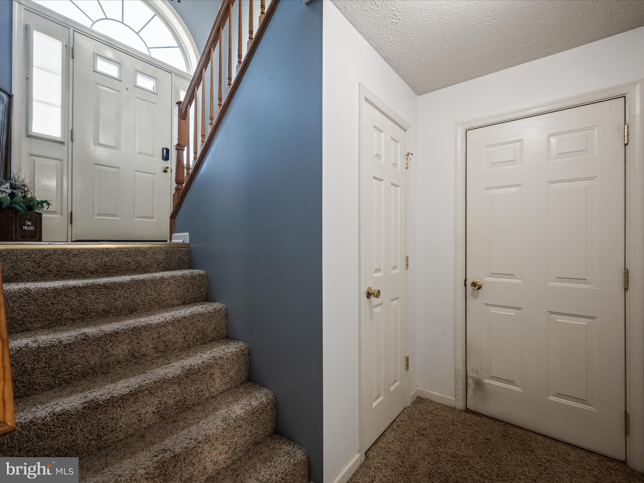 RIDGEFIELD - Residential