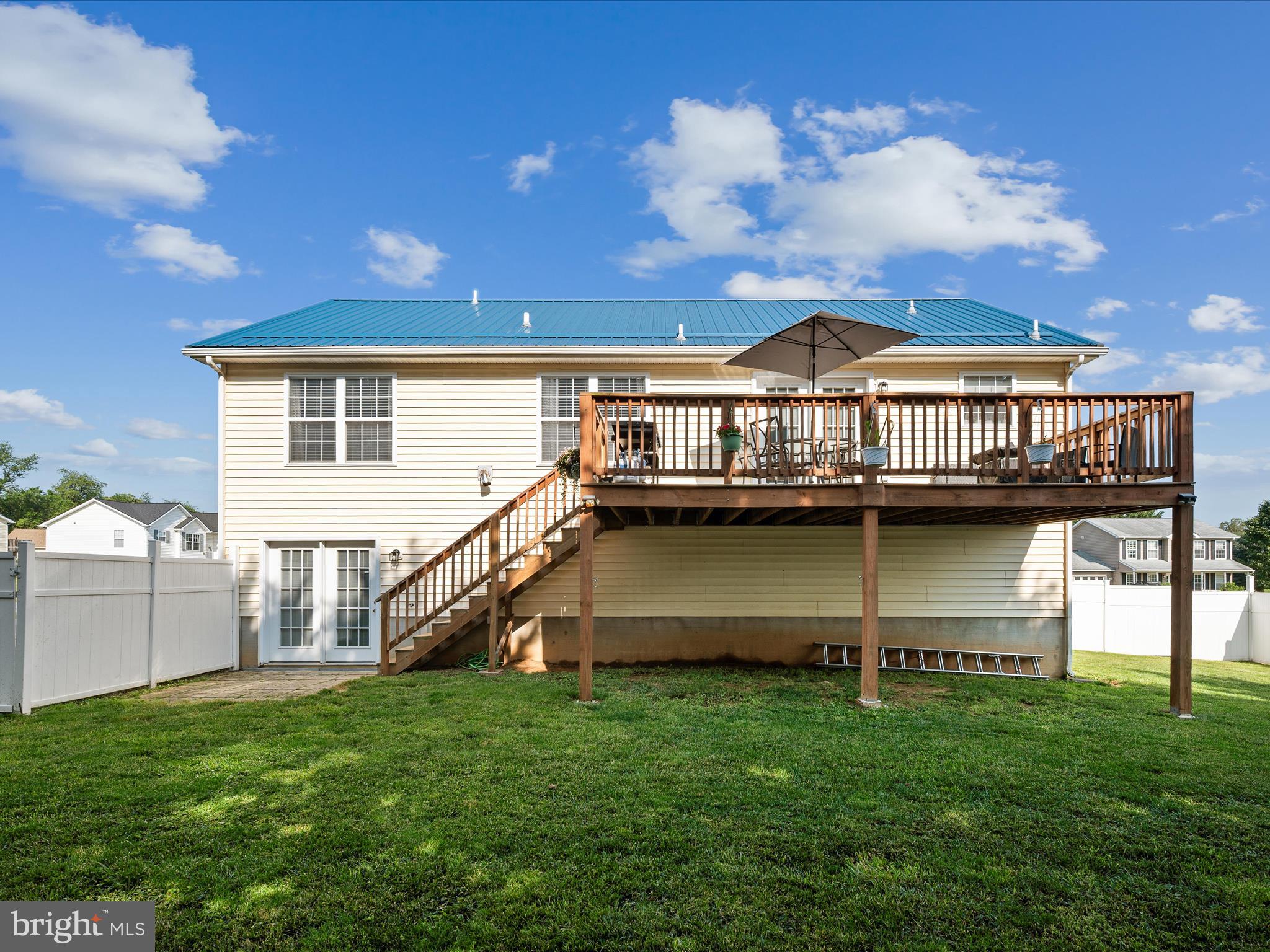 RIDGEFIELD - Residential