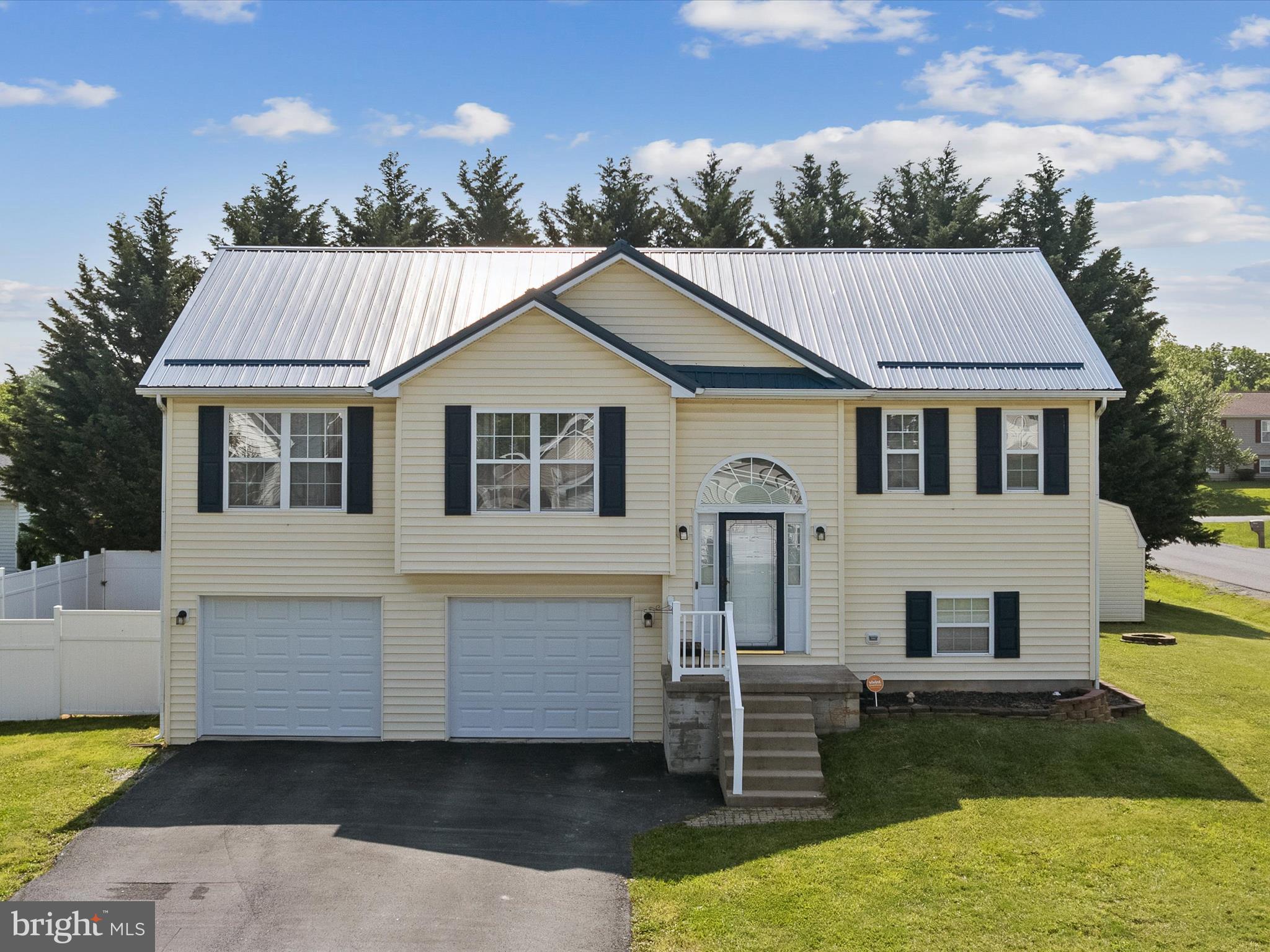 RIDGEFIELD - Residential