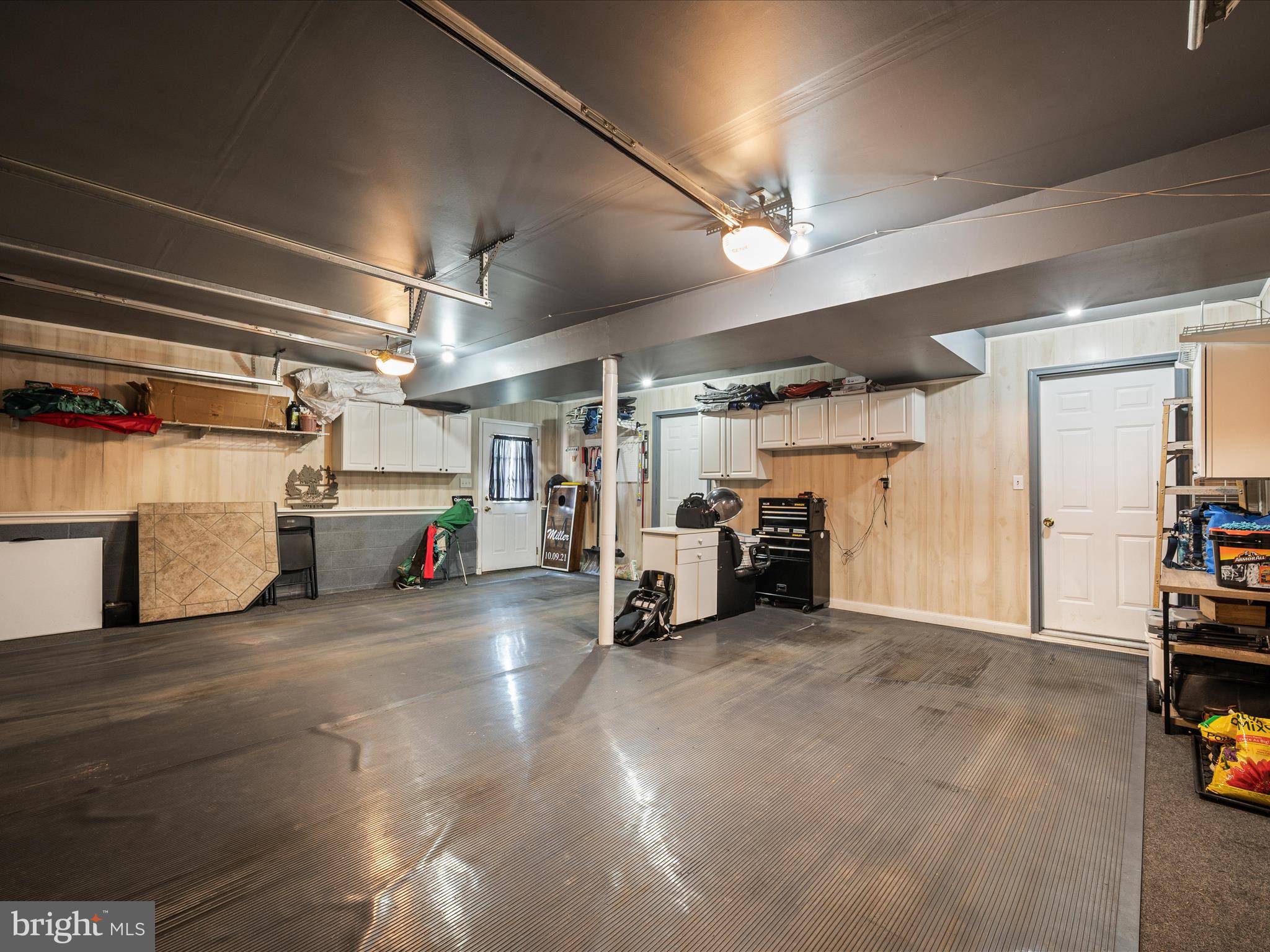 RIDGEFIELD - Residential